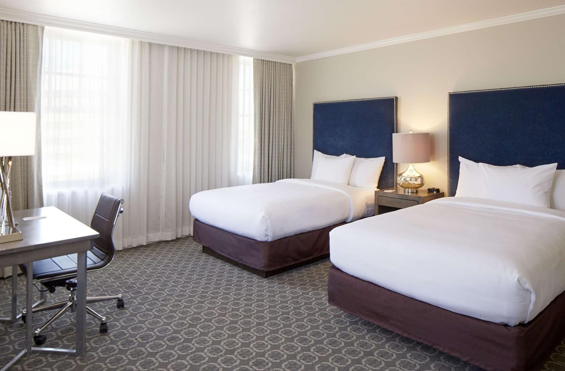 Redmont Hotel Birmingham - Curio Collection by Hilton gallery photo in Birmingham, AL — image 13