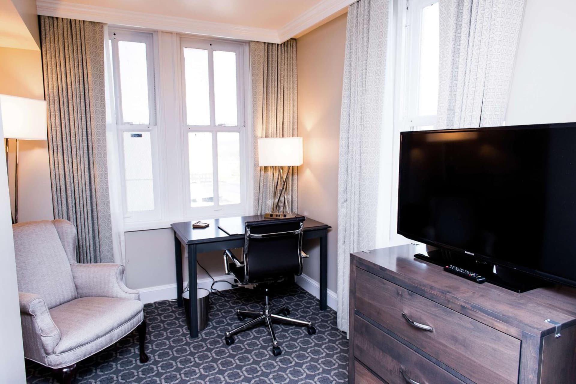Redmont Hotel Birmingham - Curio Collection by Hilton gallery photo in Birmingham, AL — image 26