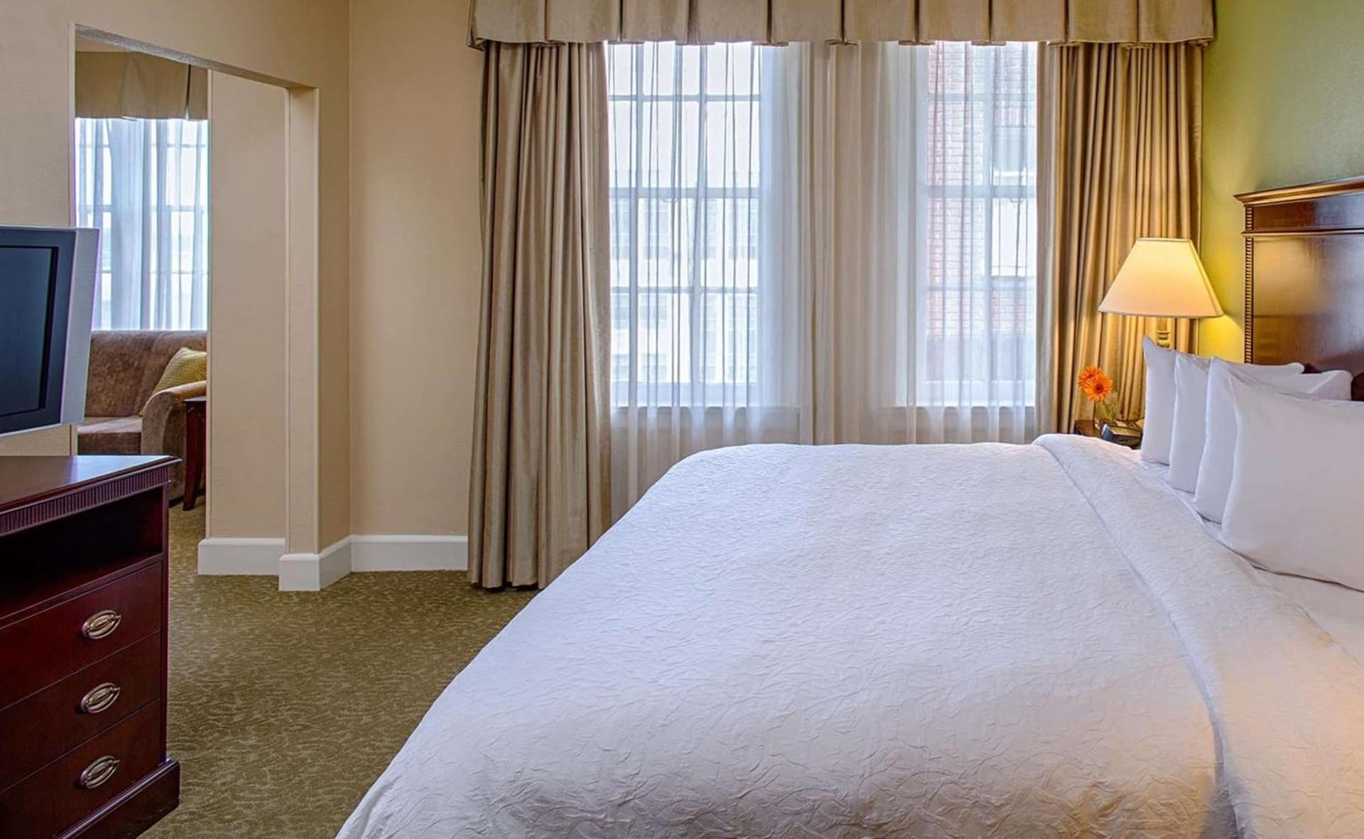 Hampton Inn & Suites Birmingham-Downtown-Tutwiler gallery photo in Birmingham, AL — image 17