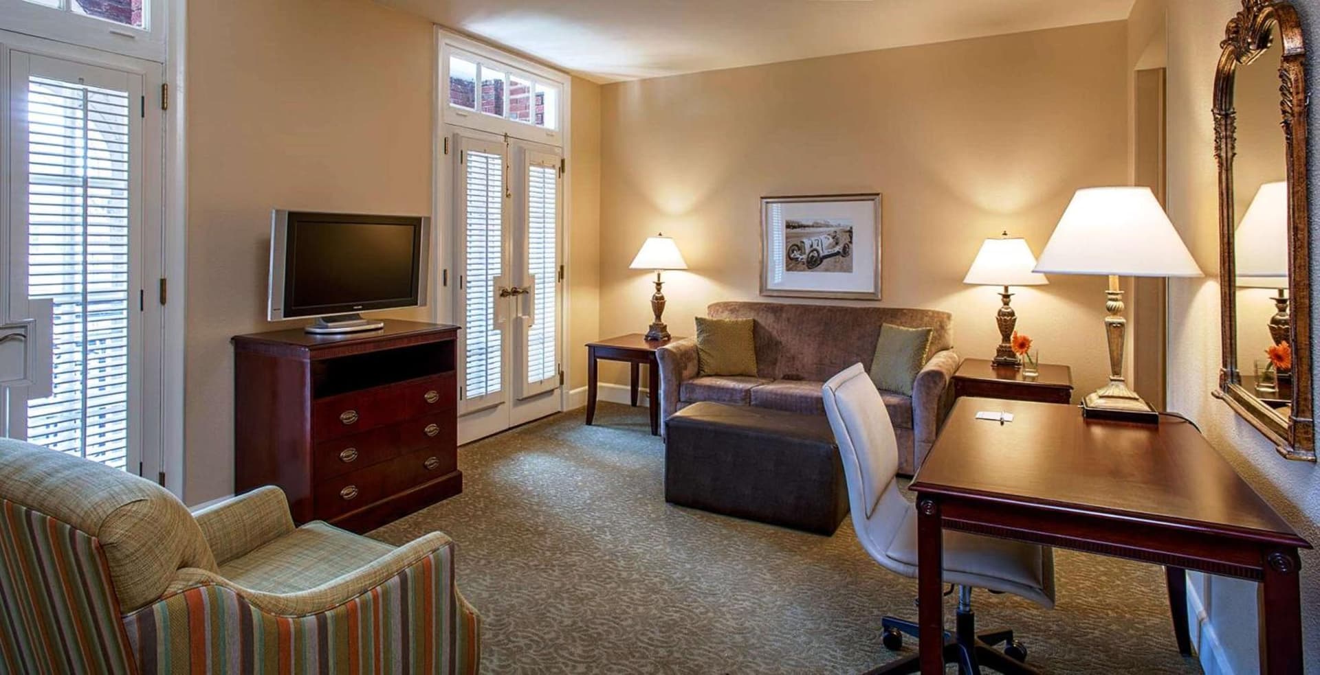 Hampton Inn & Suites Birmingham-Downtown-Tutwiler gallery photo in Birmingham, AL — image 9