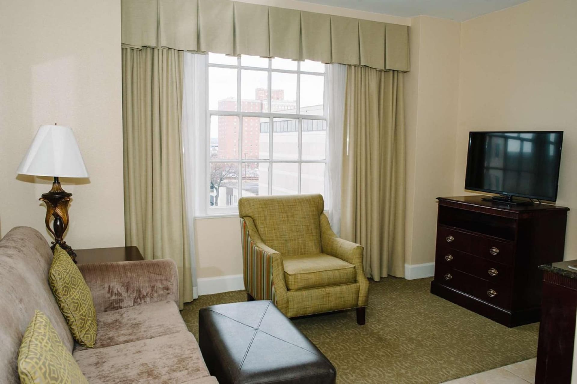 Hampton Inn & Suites Birmingham-Downtown-Tutwiler gallery photo in Birmingham, AL — image 21