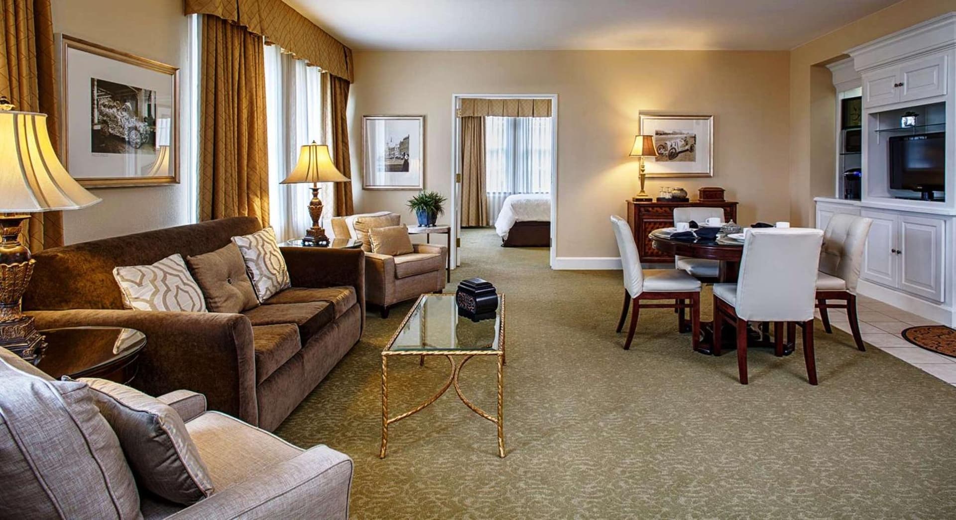 Hampton Inn & Suites Birmingham-Downtown-Tutwiler gallery photo in Birmingham, AL — image 11