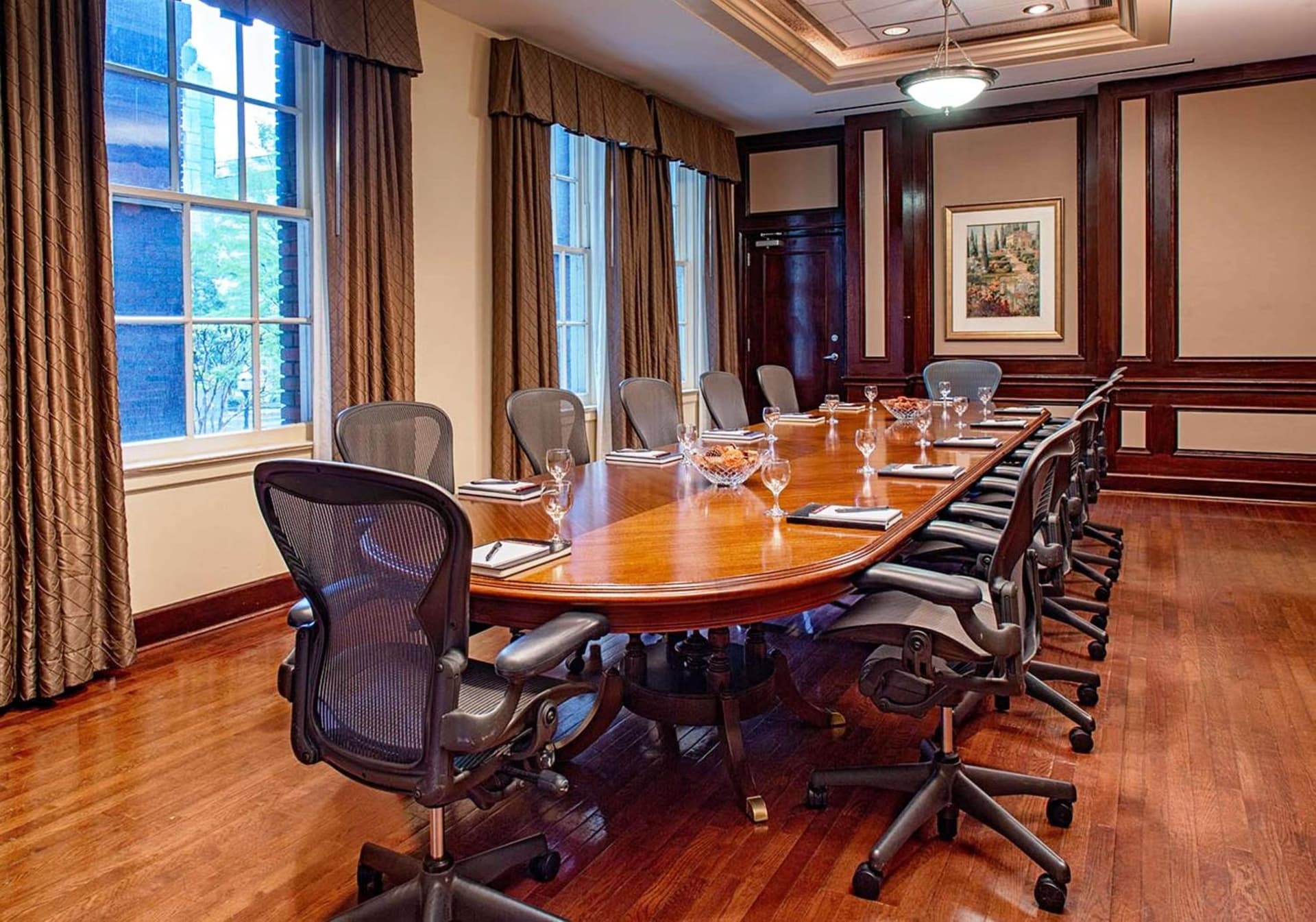 Hampton Inn & Suites Birmingham-Downtown-Tutwiler gallery photo in Birmingham, AL — image 13