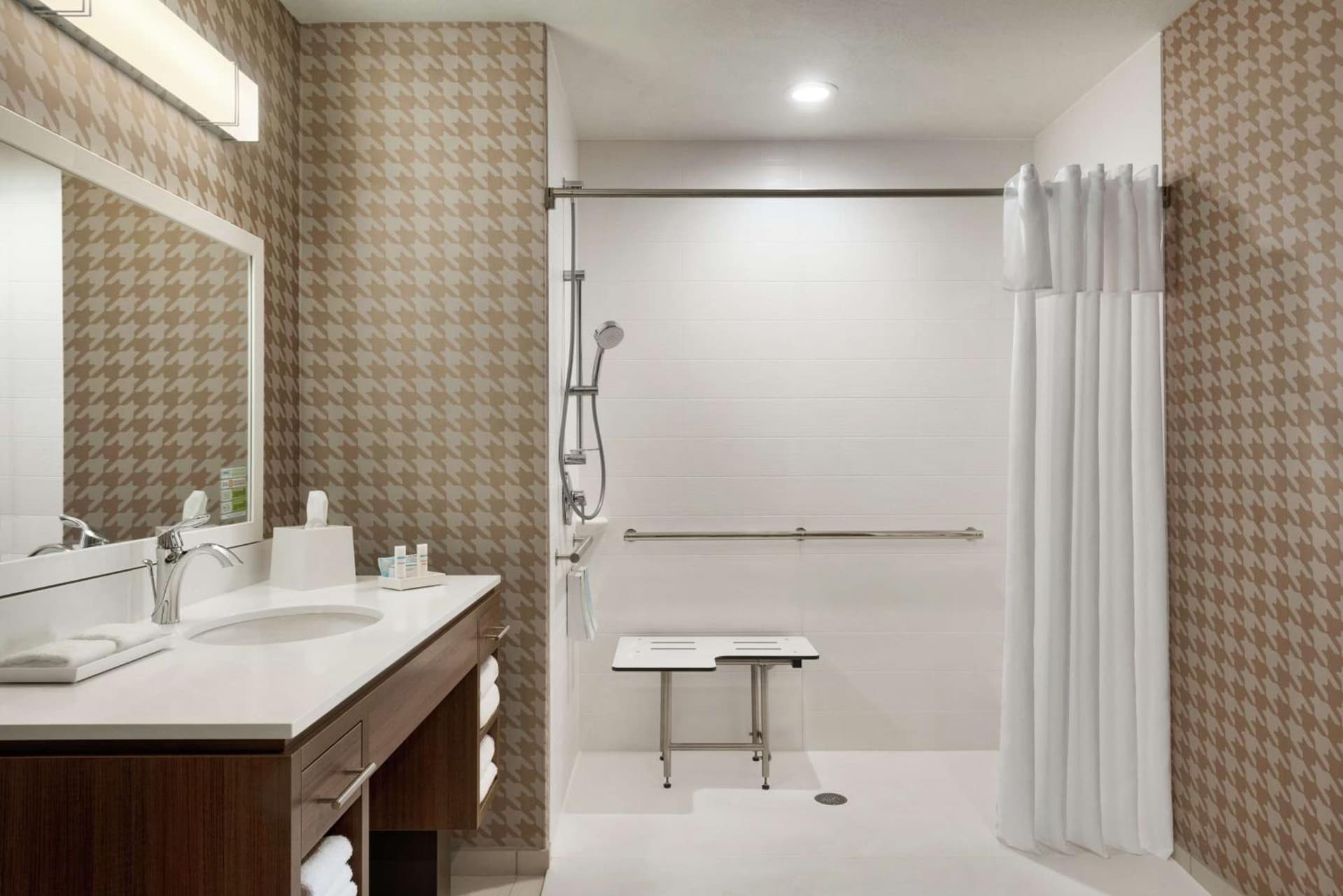 Home2 Suites By Hilton Bismarck gallery photo in Bismarck, ND — image 20