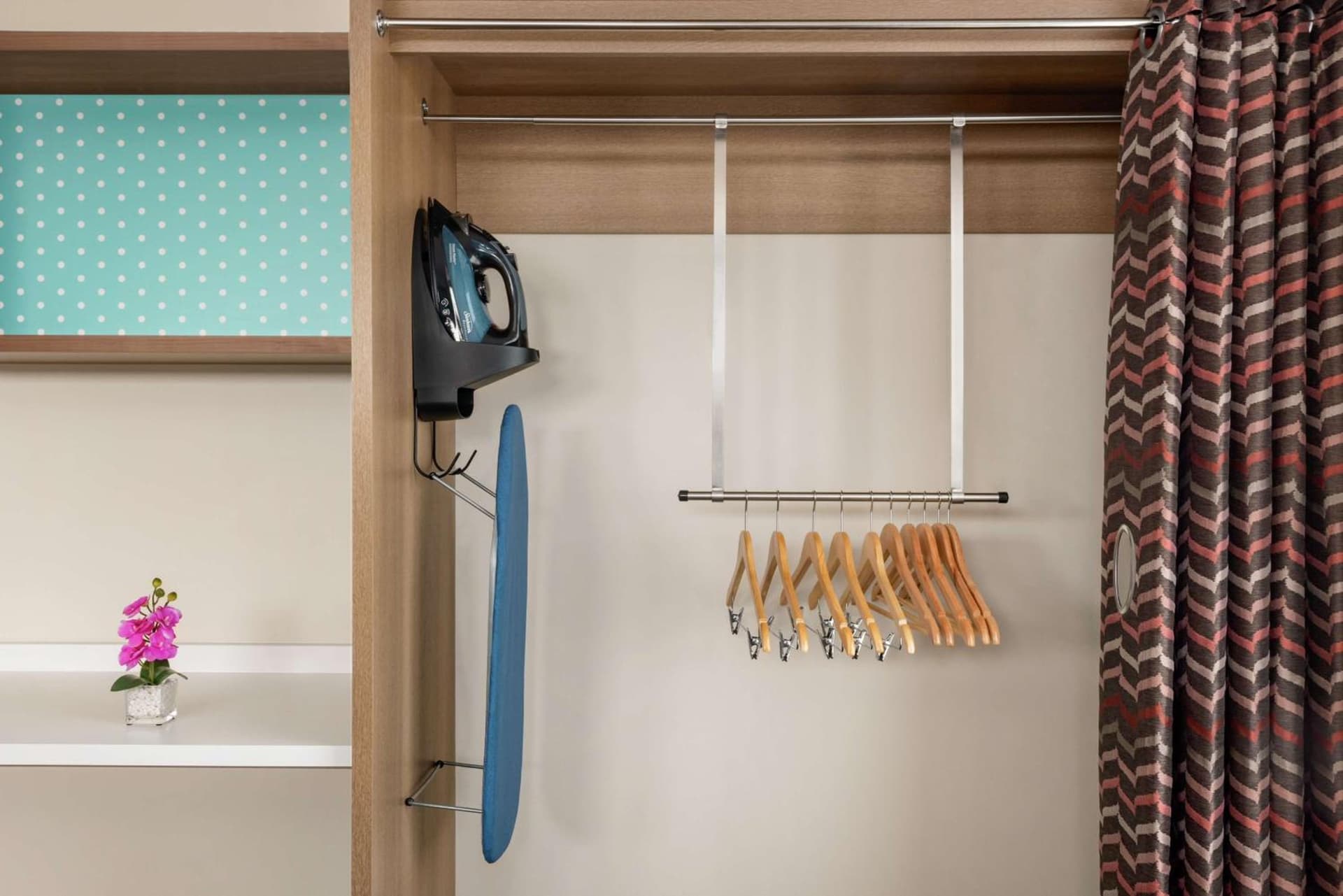 Home2 Suites By Hilton Bismarck gallery photo in Bismarck, ND — image 17