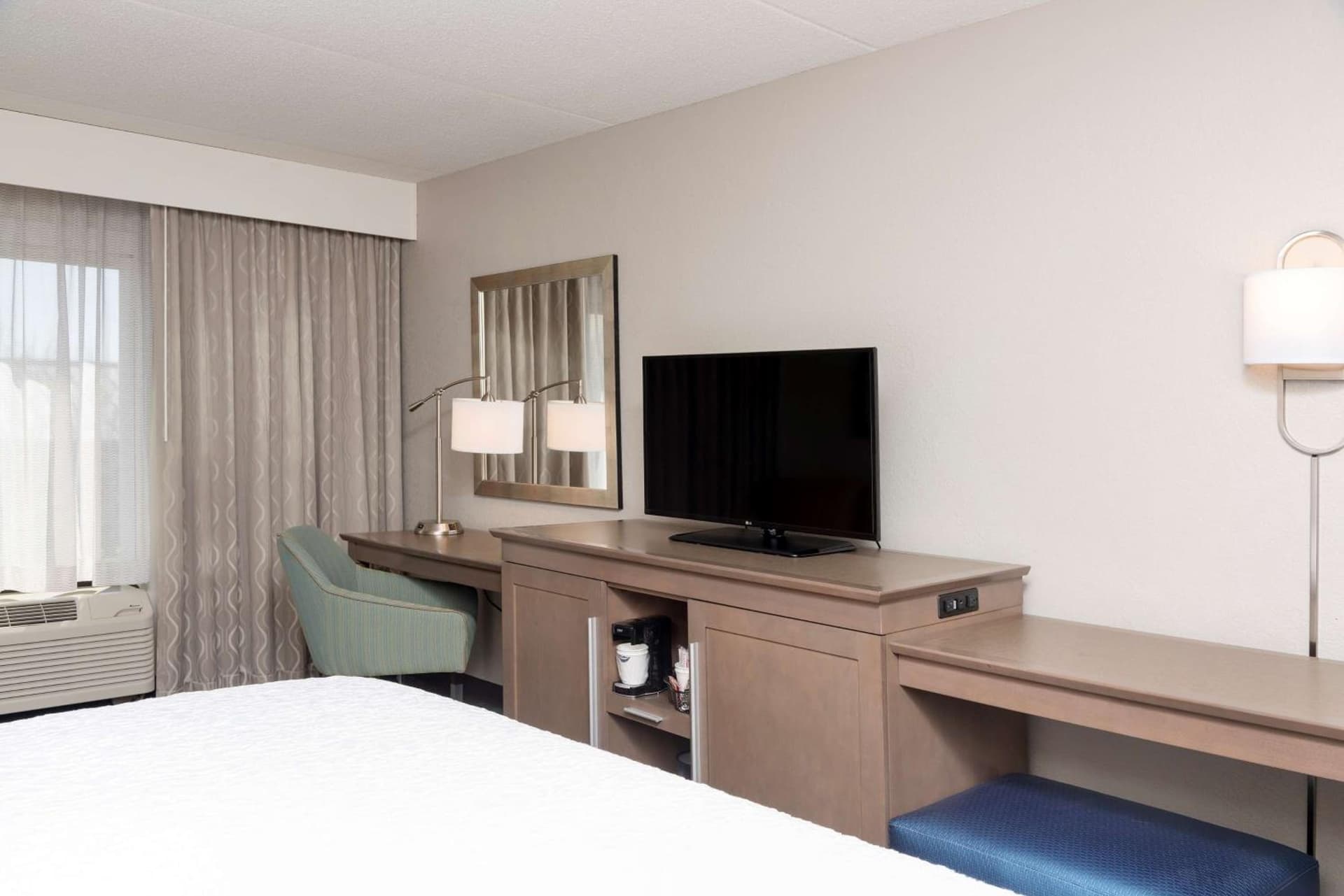 Hampton Inn Bloomington gallery photo in Bloomington, IN — image 49