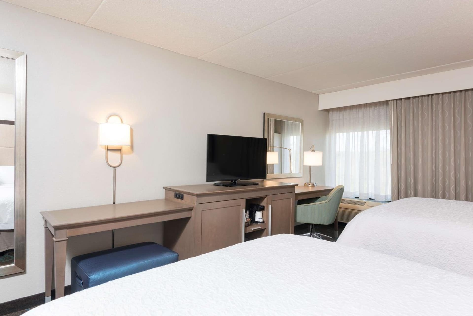 Hampton Inn Bloomington gallery photo in Bloomington, IN — image 21