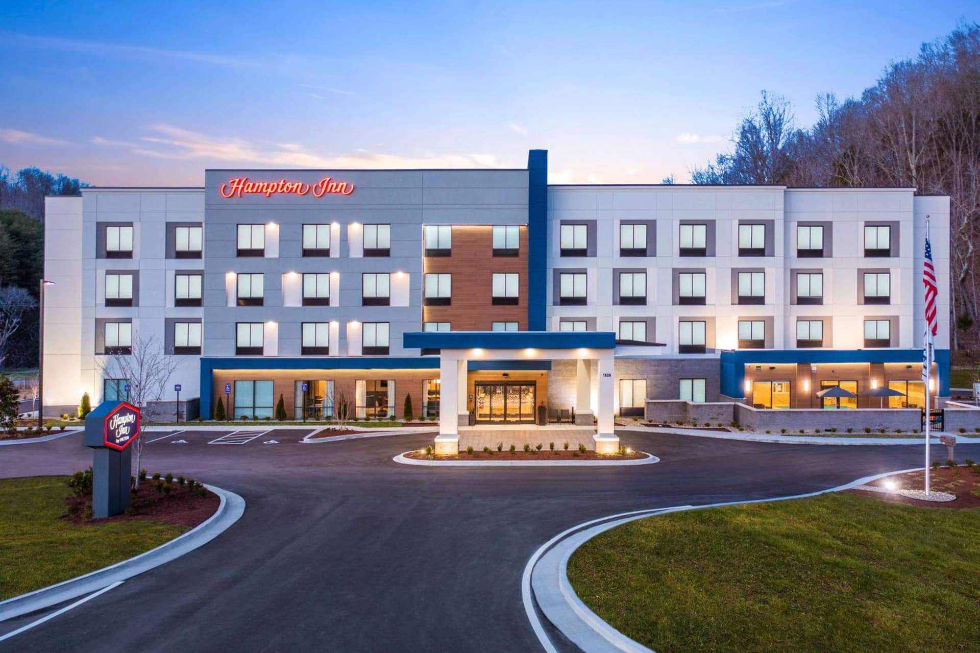 Hampton Inn by Hilton Ashland City, Tn featured exterior or lobby in Ashland City, TN — similar hotel