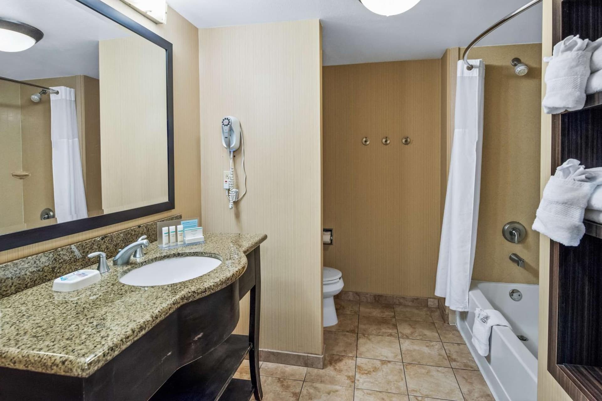 Hampton Inn & Suites Banning/Beaumont gallery photo in Banning, CA — image 24