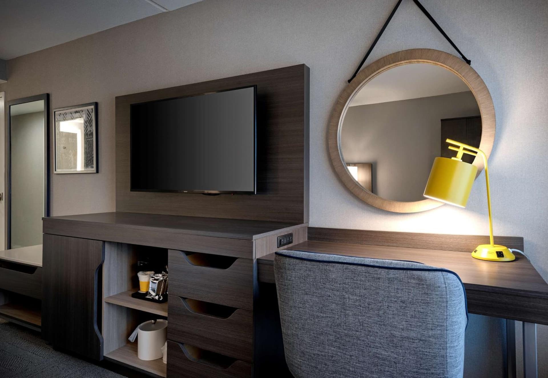 Hampton Inn by Hilton Boston/Cambridge gallery photo in Cambridge, MA — image 28