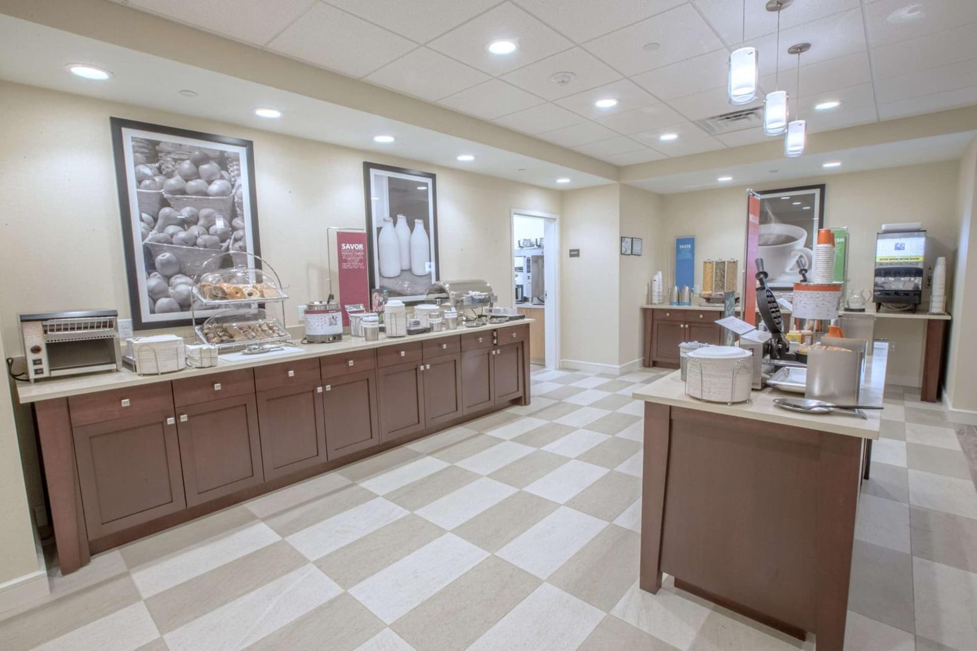 Hampton Inn by Hilton Amesbury, MA gallery photo in Amesbury — image 34