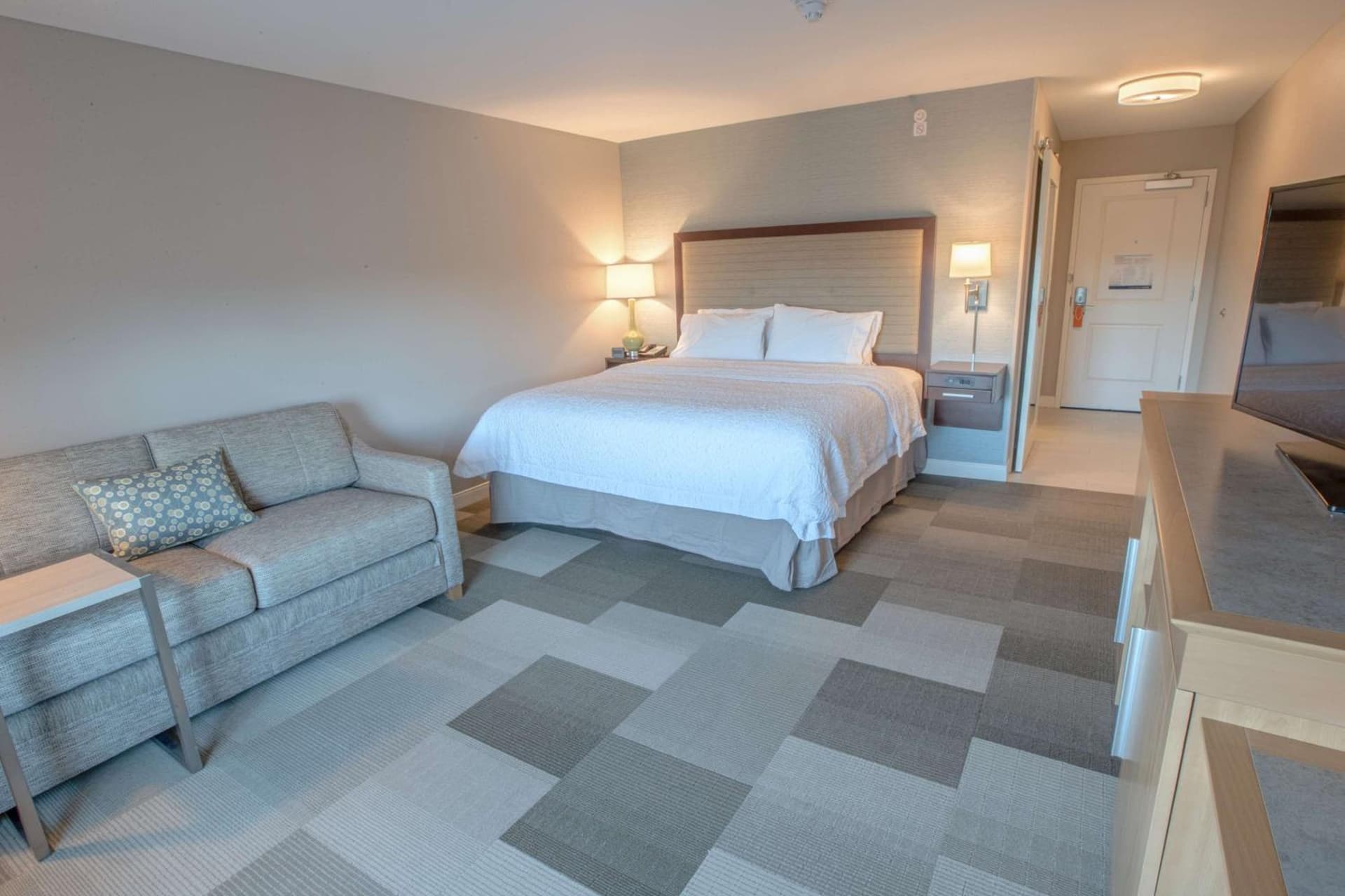 Hampton Inn by Hilton Amesbury, MA gallery photo in Amesbury — image 30