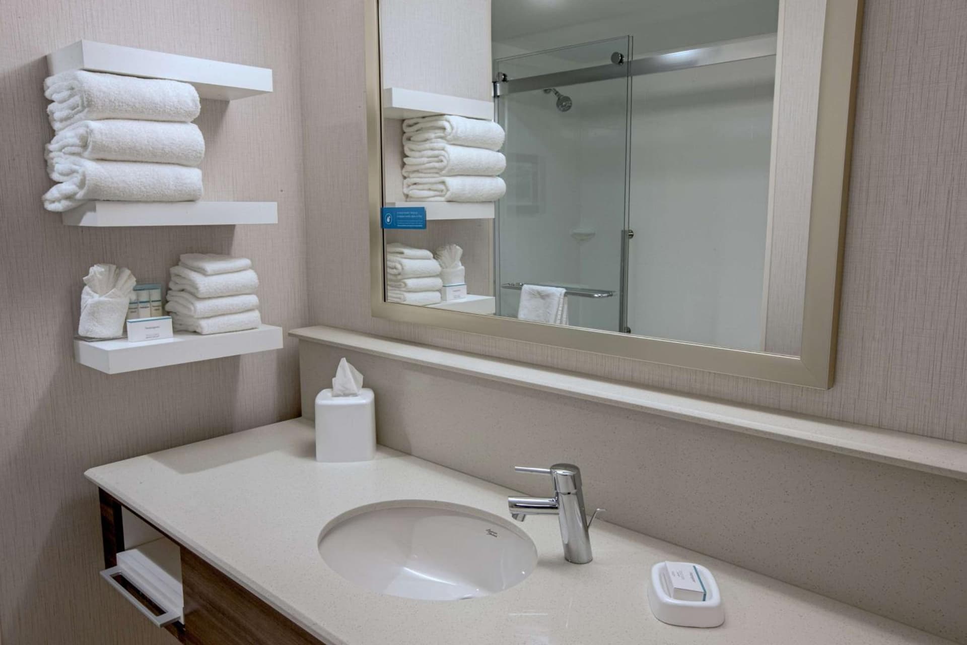 Hampton Inn by Hilton Amesbury, MA gallery photo in Amesbury — image 15