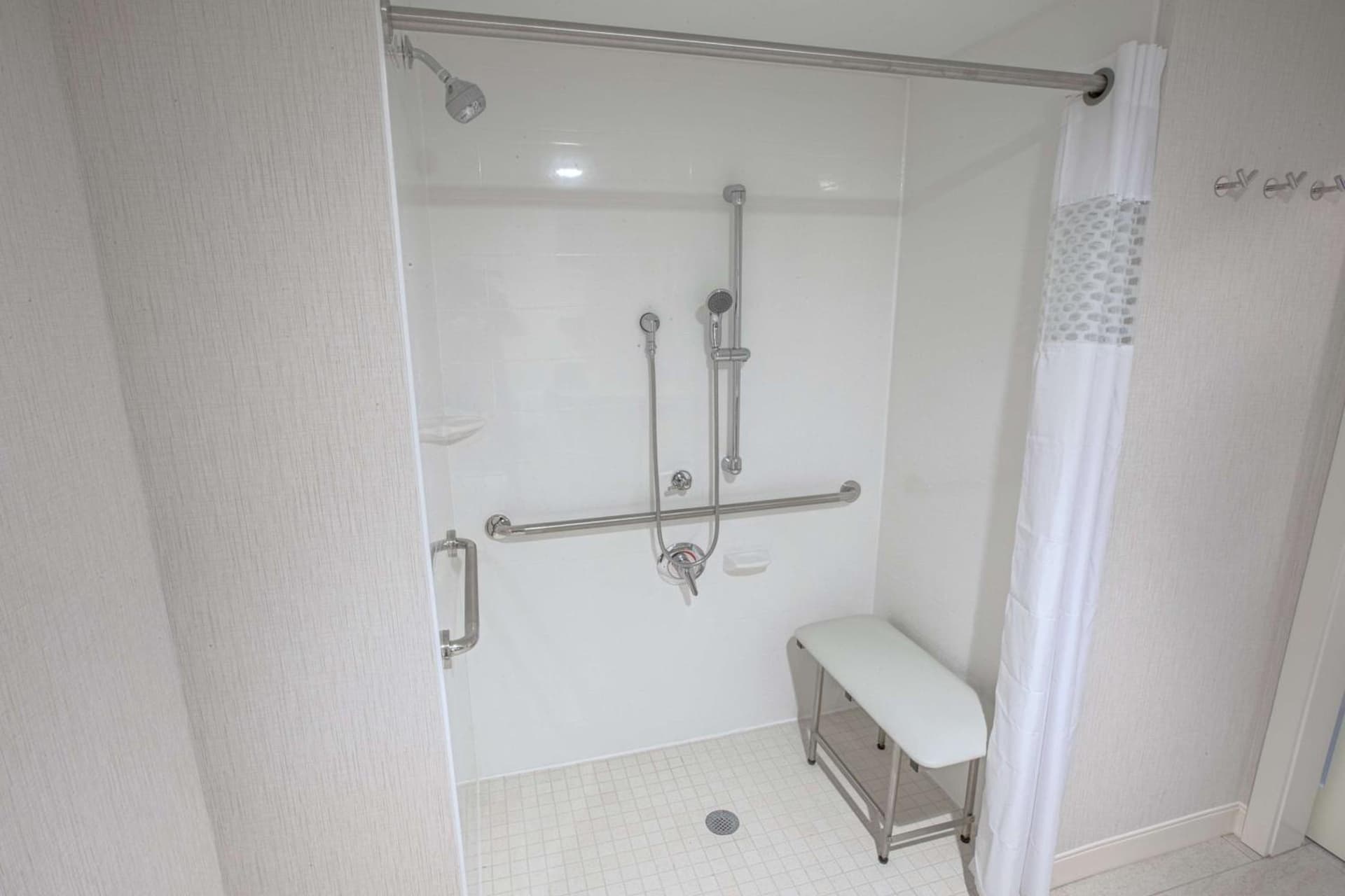 Hampton Inn by Hilton Amesbury, MA gallery photo in Amesbury — image 36
