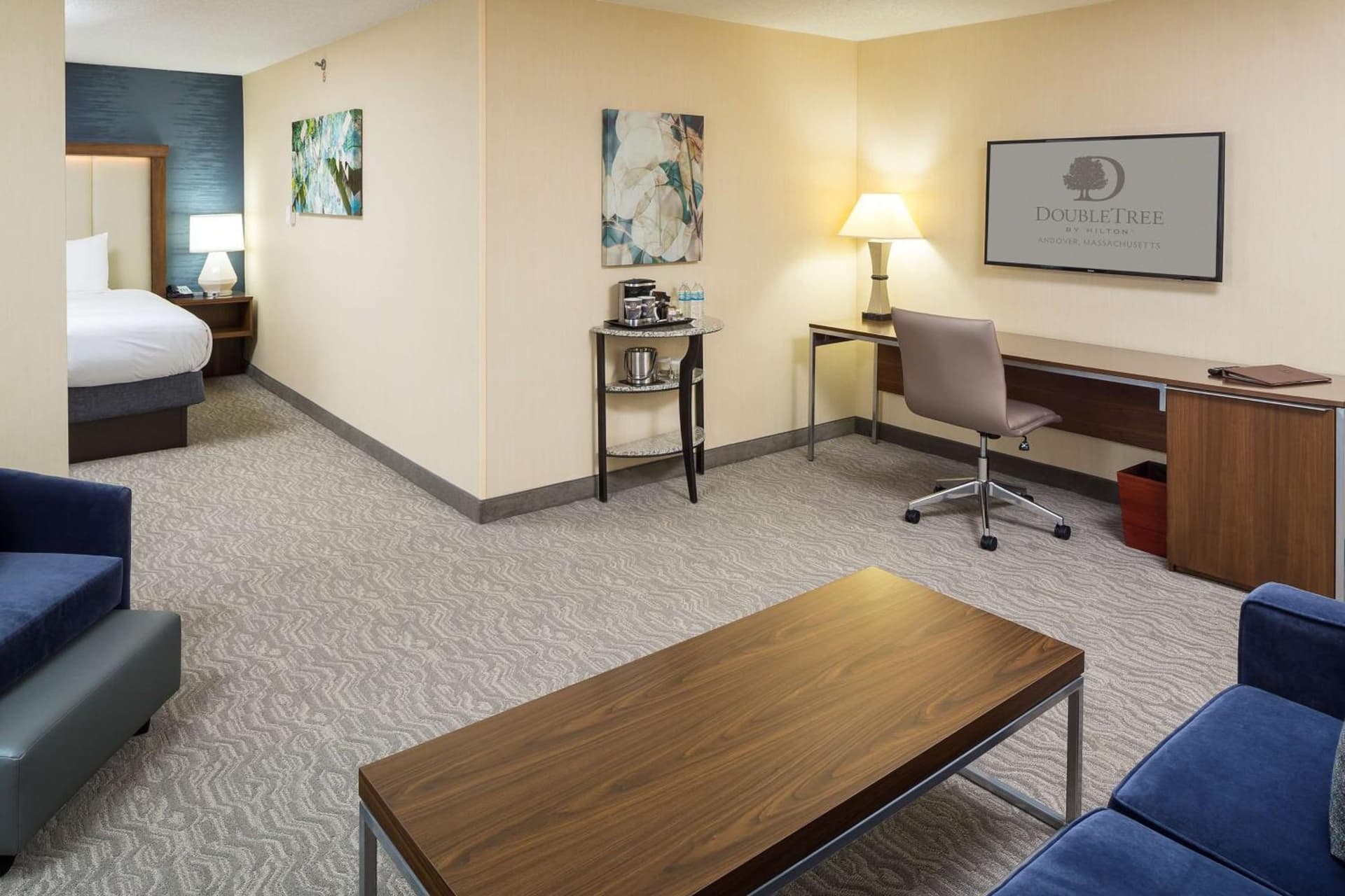 DoubleTree by Hilton Boston-Andover interior in Andover — gallery photo 2