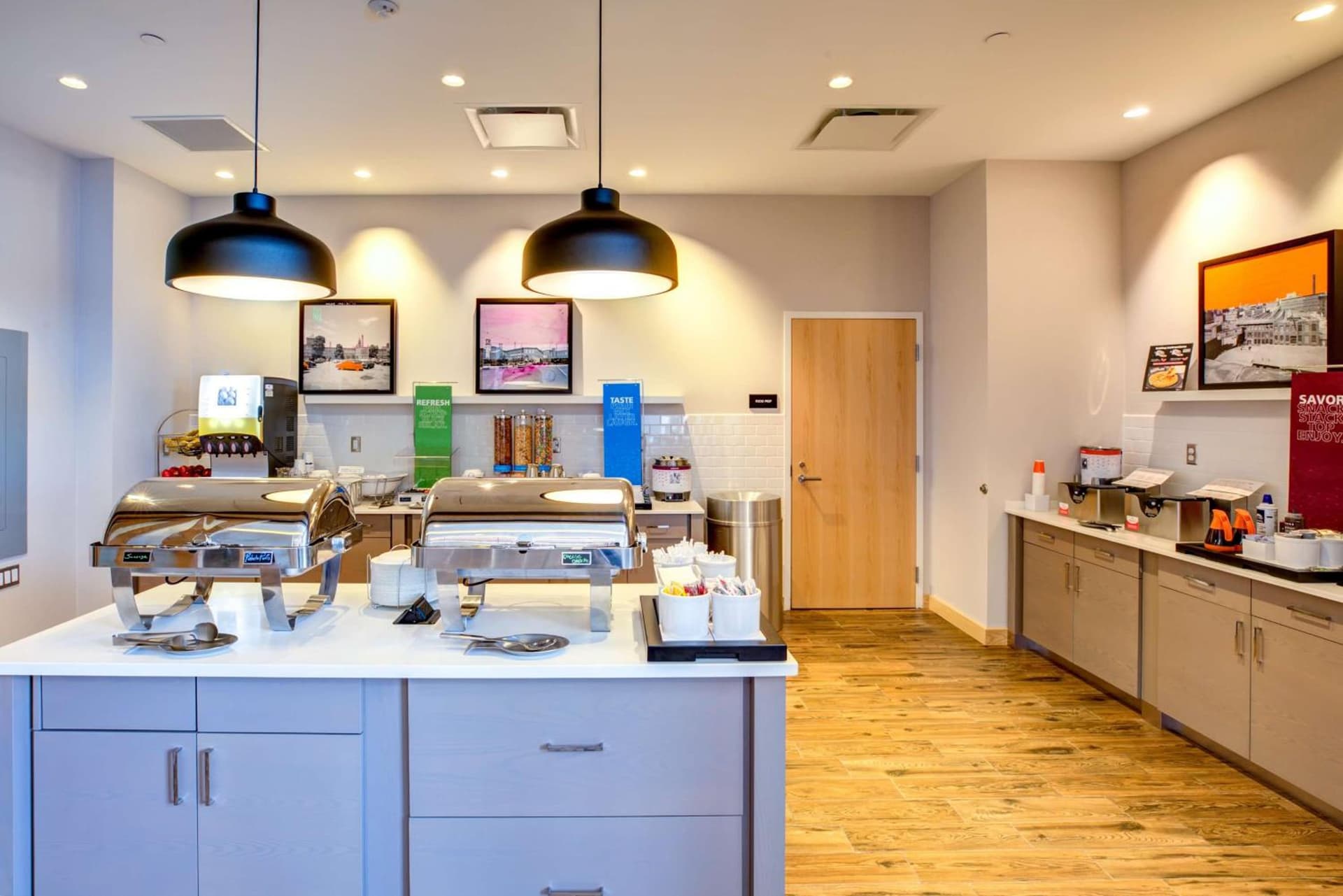 Hampton Inn & Suites Boston/Waltham gallery photo in Waltham, MA — image 44