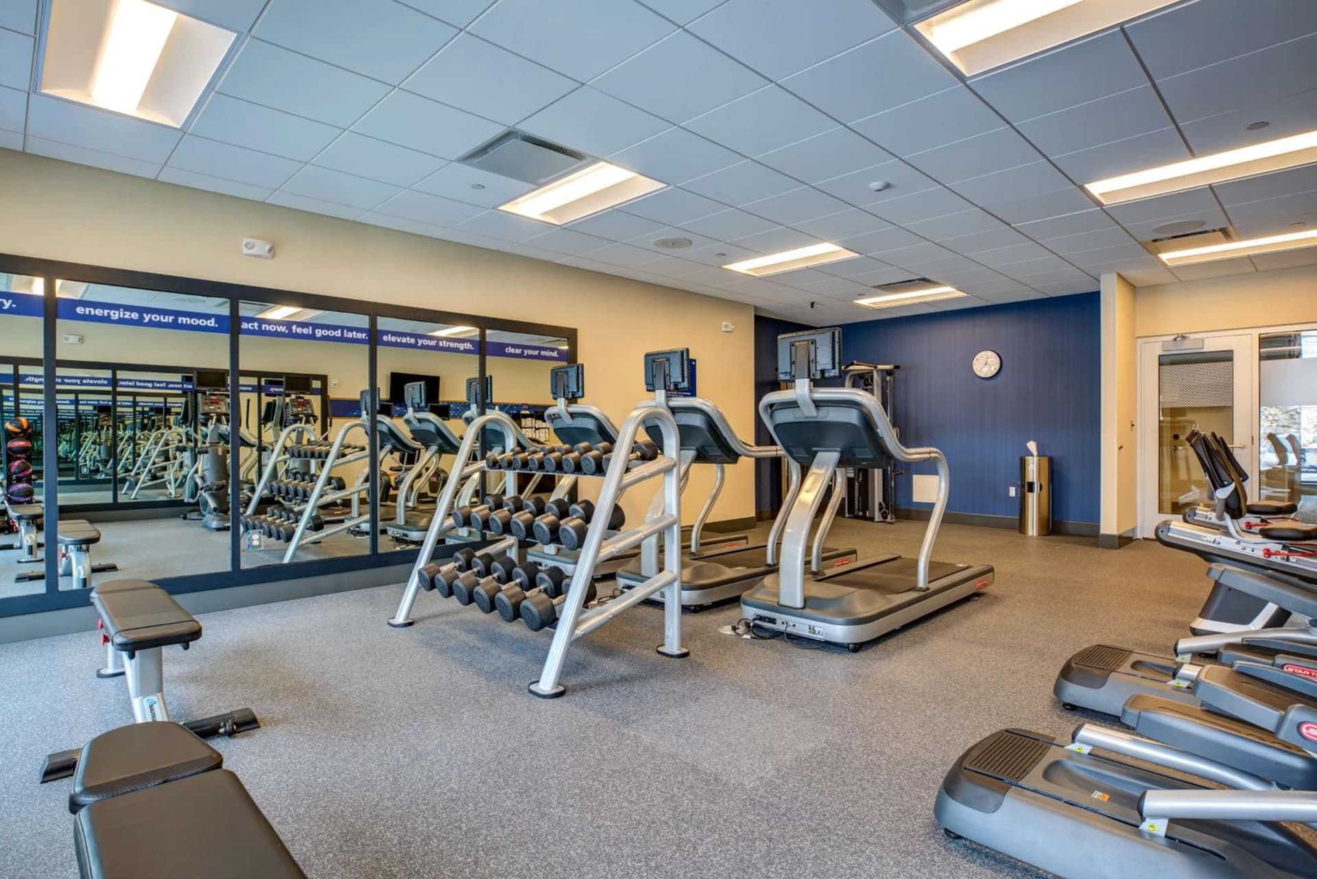 Hampton Inn & Suites Boston/Waltham gallery photo in Waltham, MA — image 50