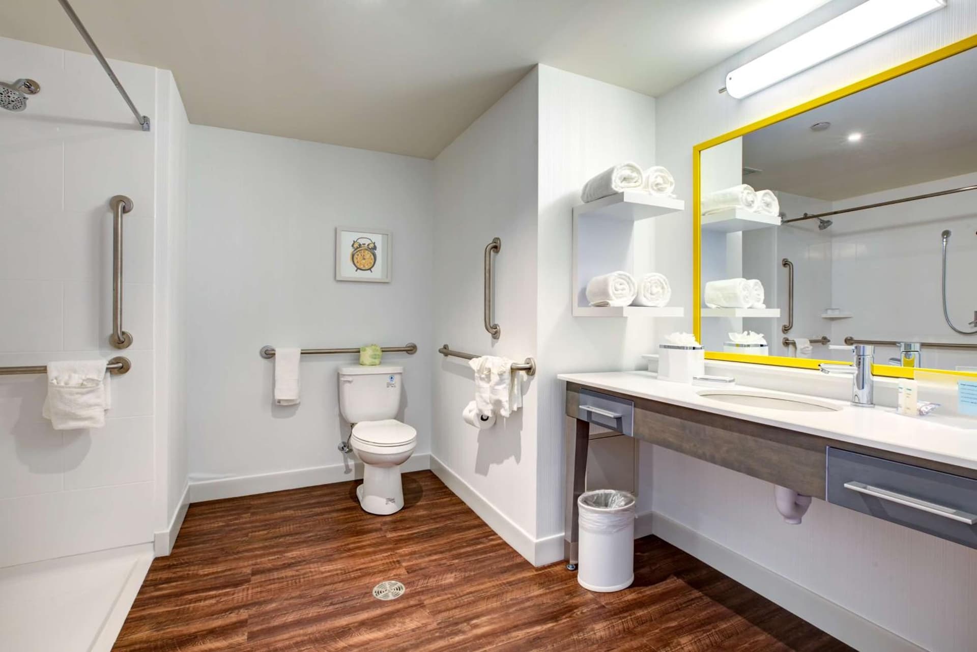 Hampton Inn & Suites Boston/Waltham gallery photo in Waltham, MA — image 16