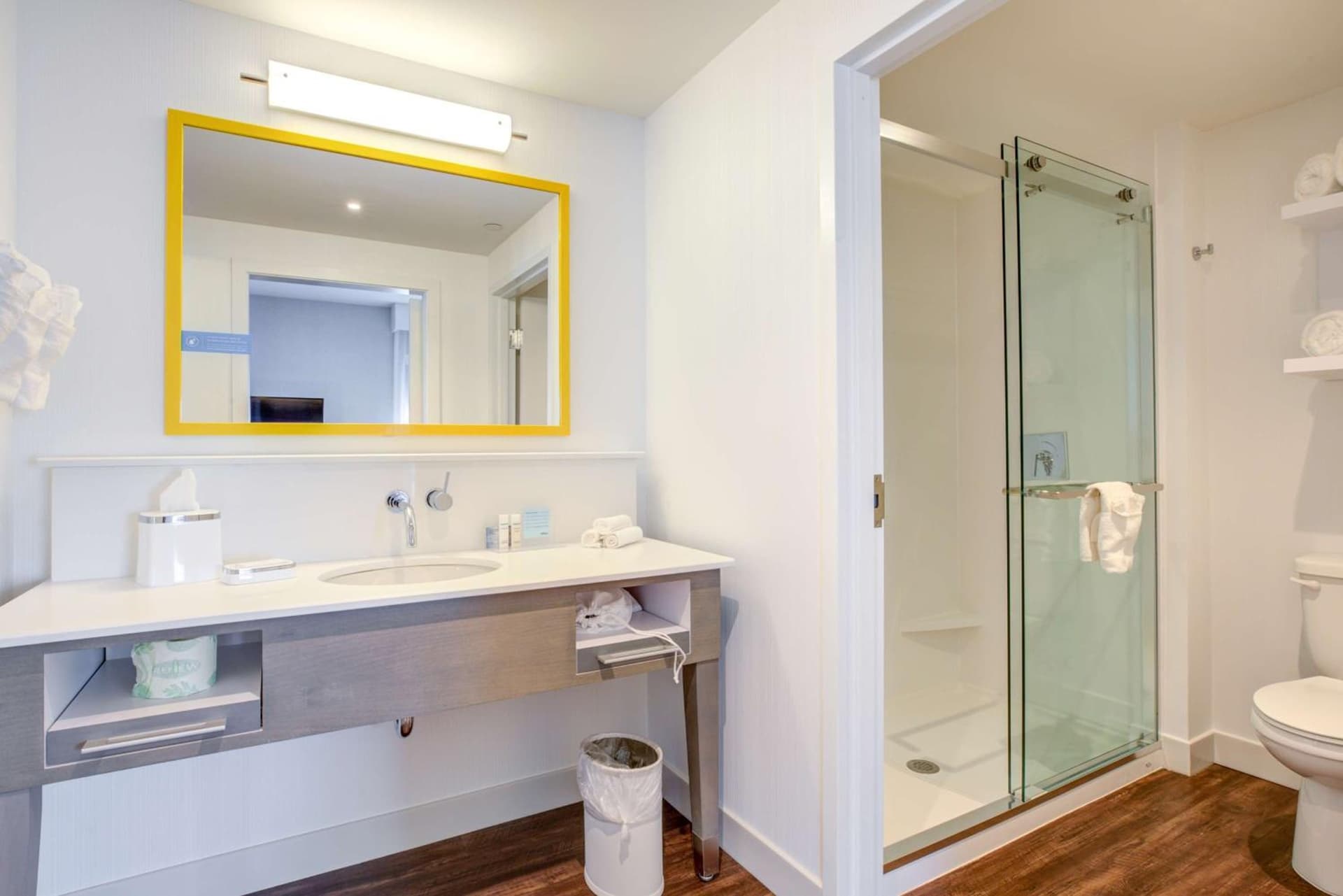 Hampton Inn & Suites Boston/Waltham gallery photo in Waltham, MA — image 13