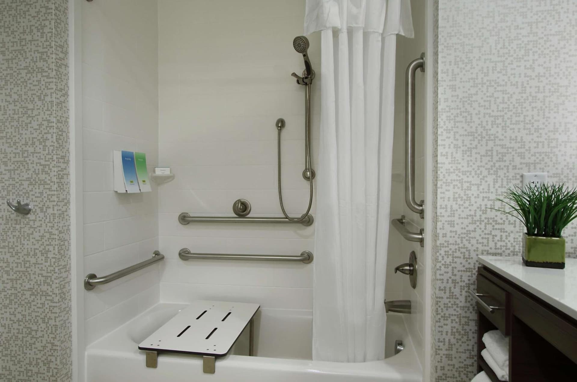 Home2 Suites By Hilton Port Arthur gallery photo in Port Arthur, TX — image 4