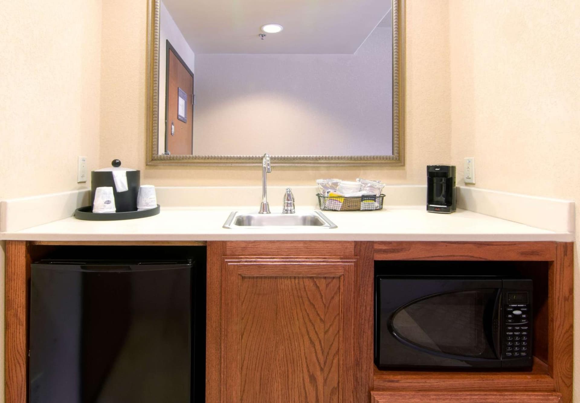 Hampton Inn and Suites-Brownsville gallery photo in Brownsville, TX — image 7