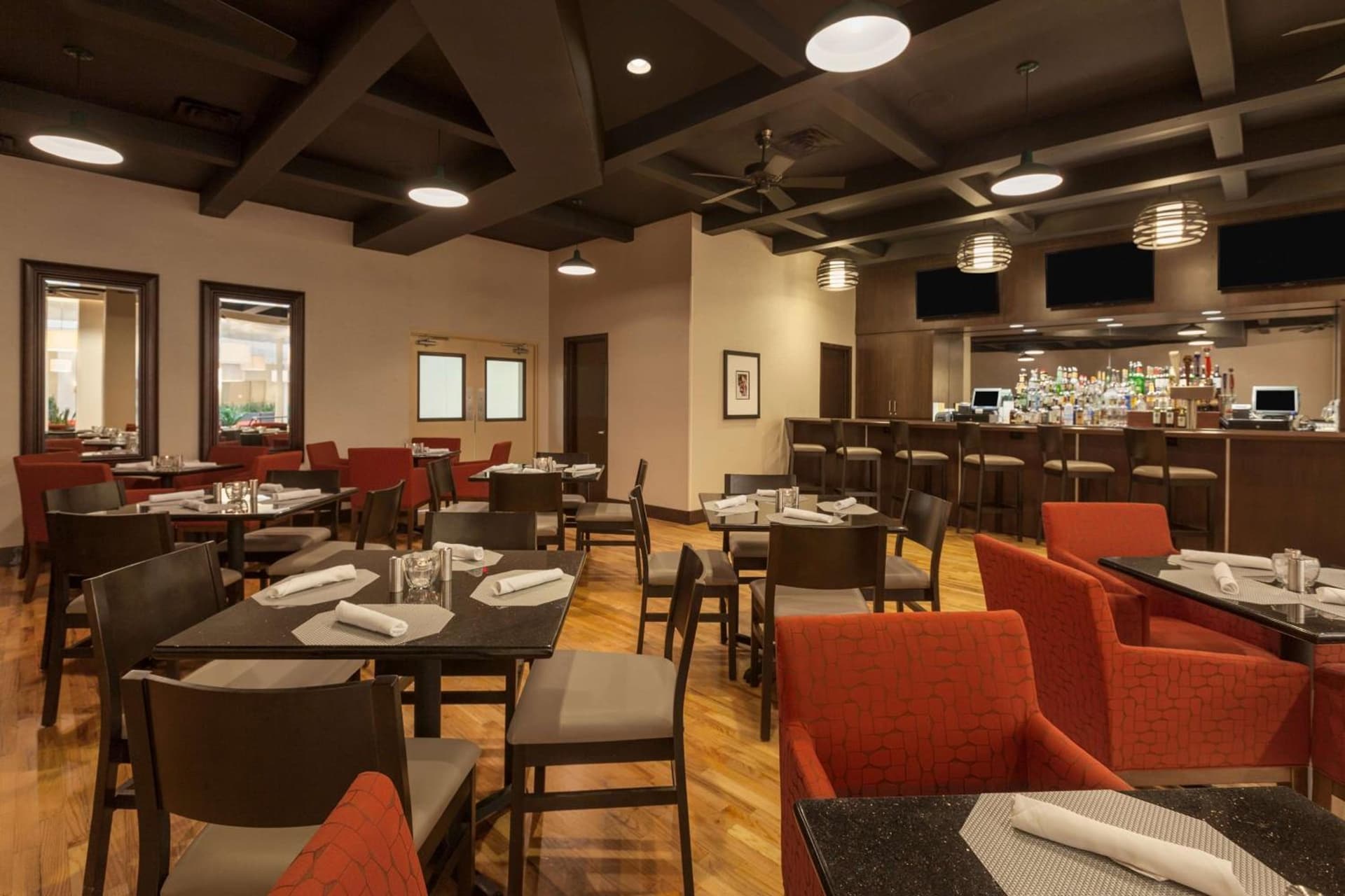 Embassy Suites Baton Rouge gallery photo in Baton Rouge, LA — image 7
