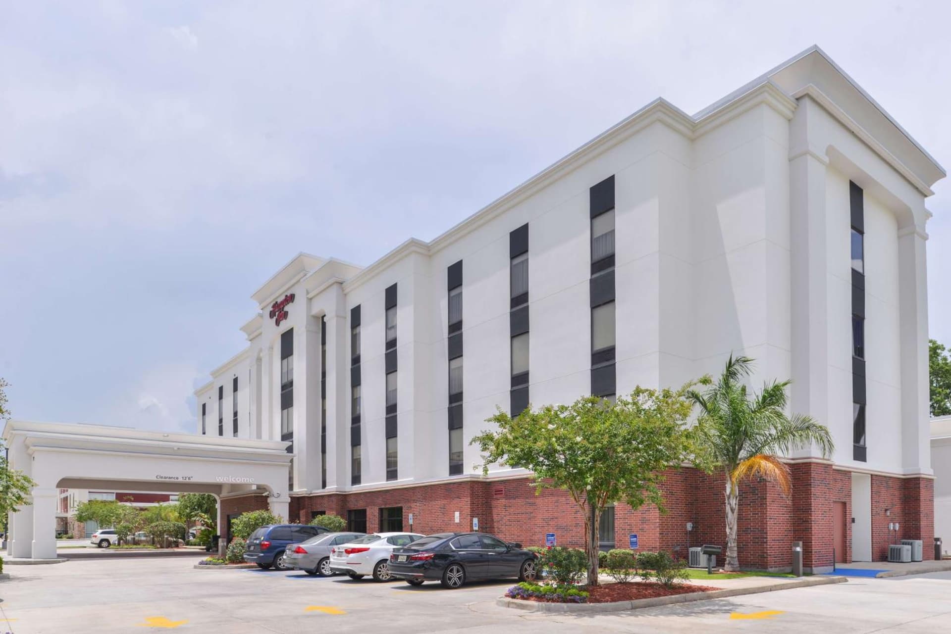 Hampton Inn Gonzales featured exterior or lobby in Gonzales, LA — similar hotel