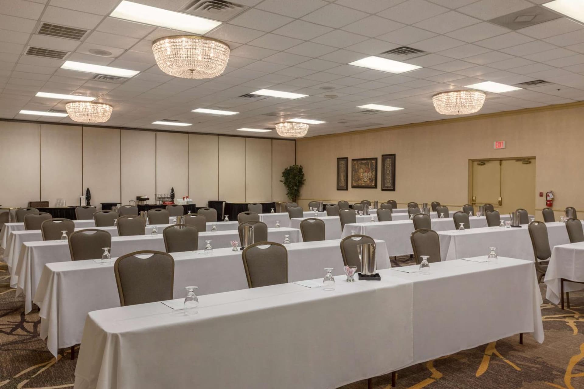 Embassy Suites Baton Rouge gallery photo in Baton Rouge, LA — image 12