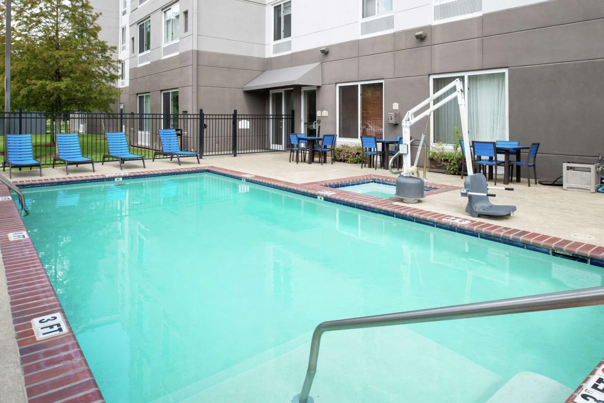 Hilton Garden Inn Baton Rouge Airport interior in Baton Rouge, LA — gallery photo 2