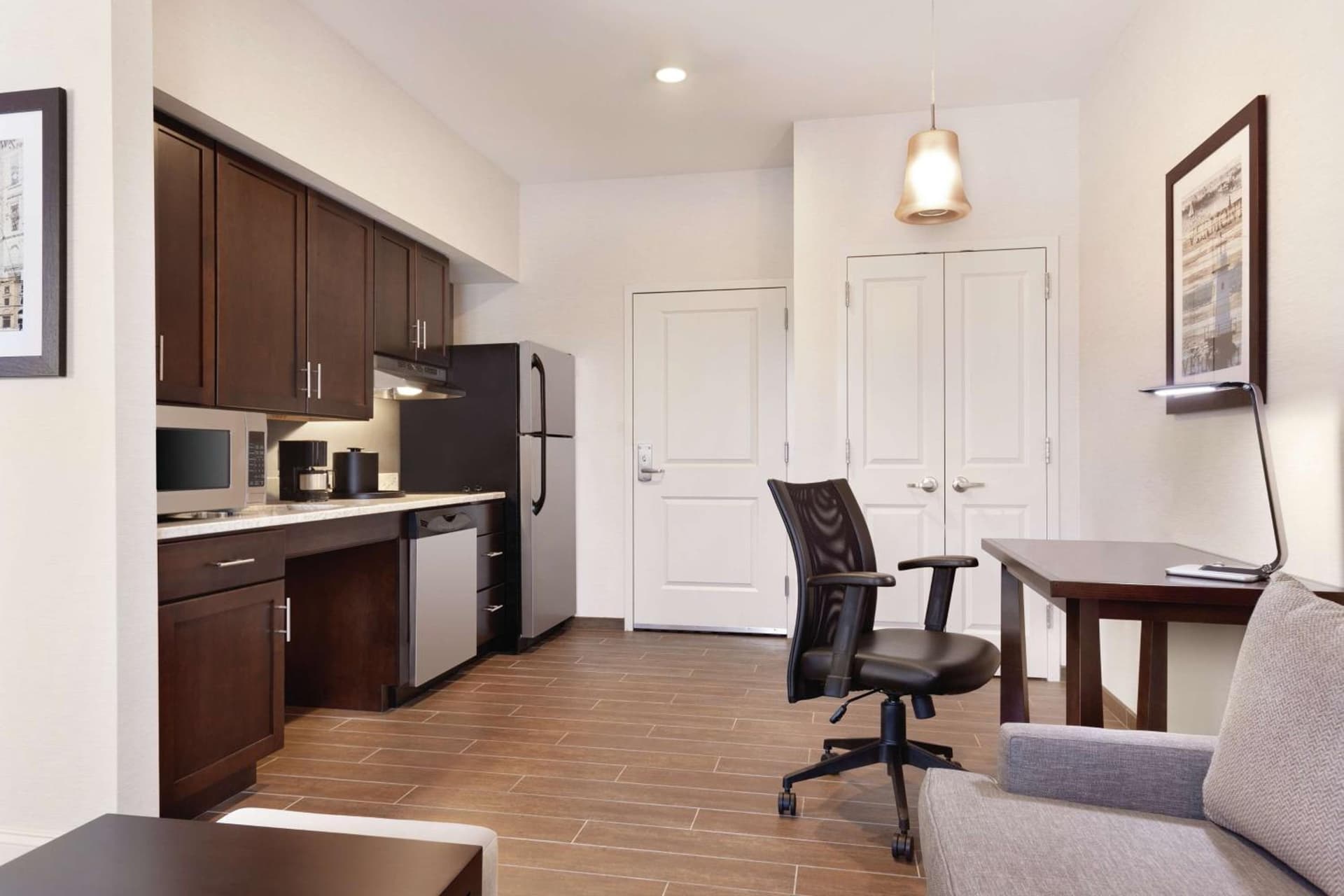 Homewood Suites by Hilton Burlington gallery photo in Burlington, VT — image 11