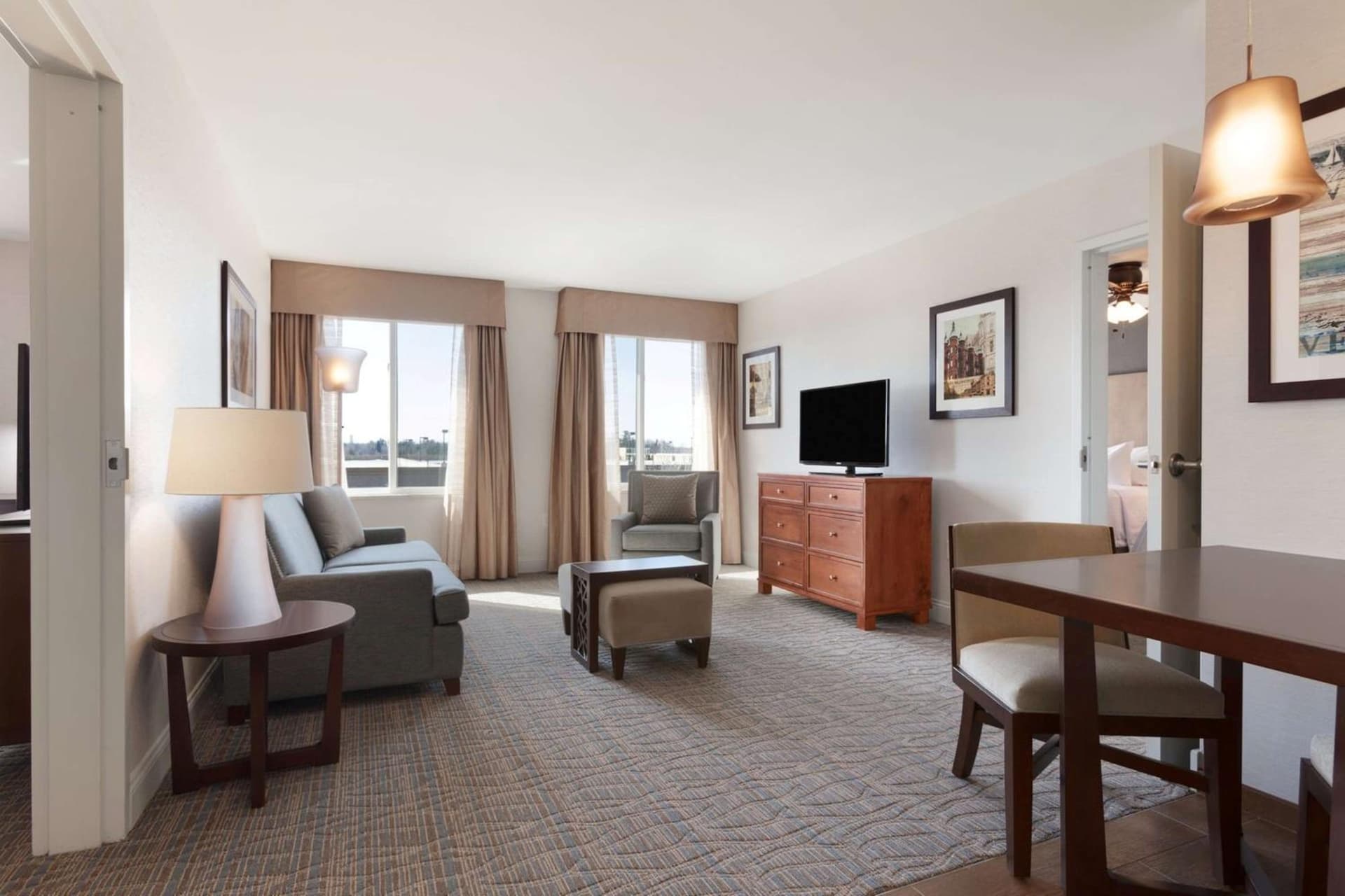 Homewood Suites by Hilton Burlington gallery photo in Burlington, VT — image 24