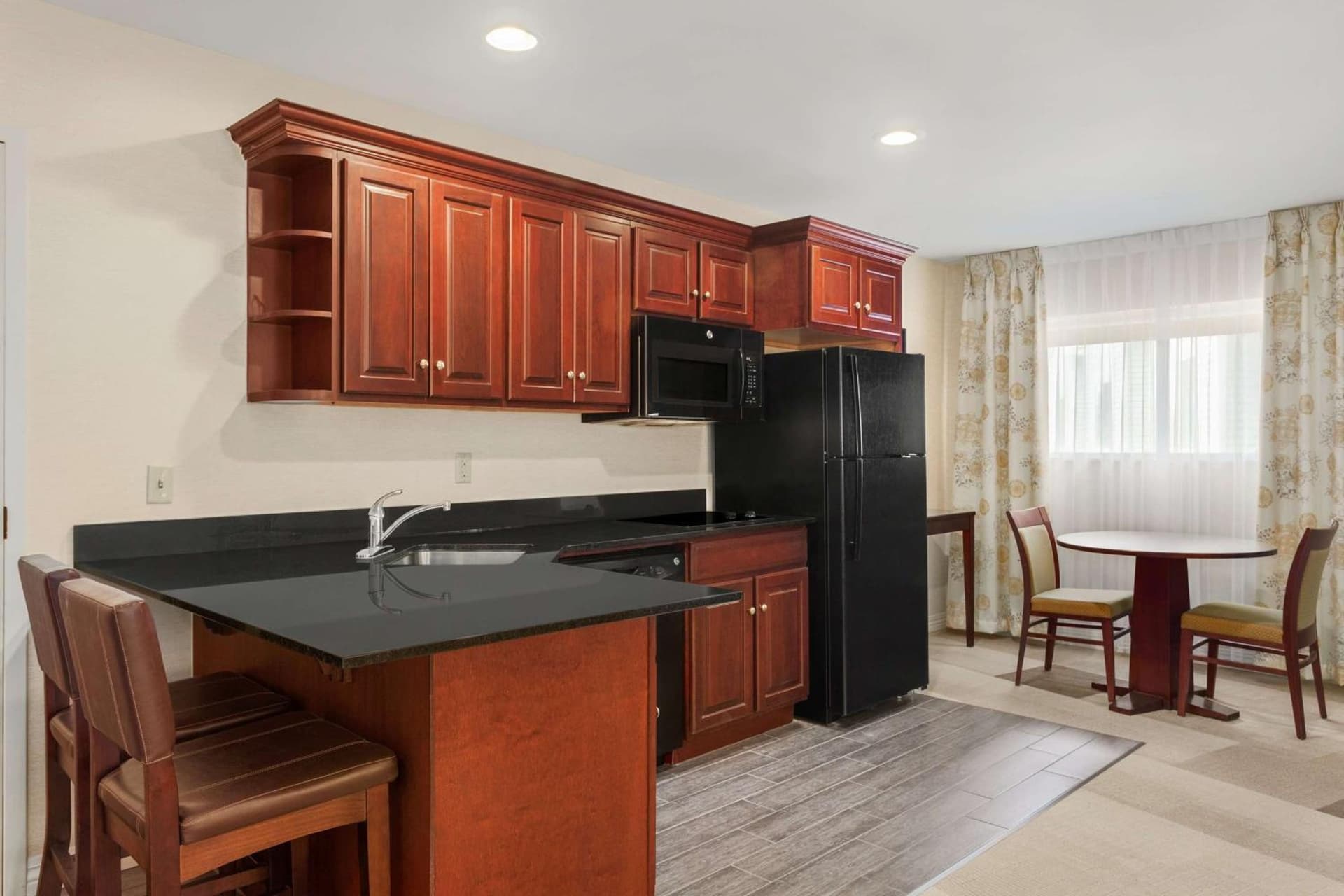 Hampton Inn Burlington - Colchester gallery photo in Burlington, VT — image 11
