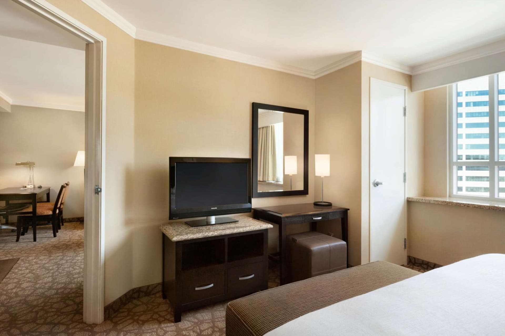 Embassy Suites Los Angeles Glendale gallery photo in Glendale, CA — image 35