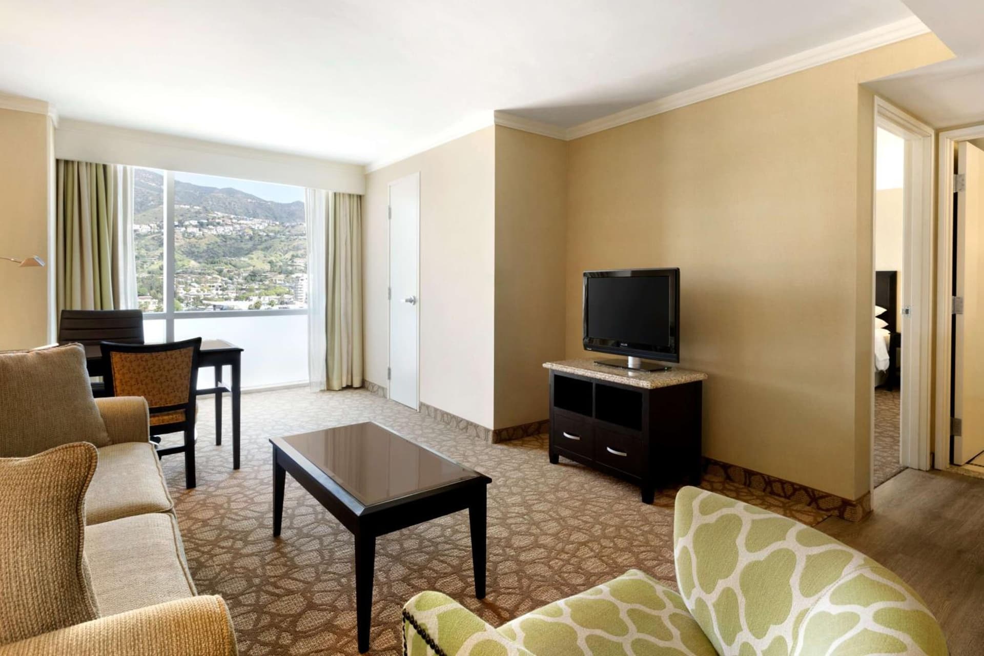 Embassy Suites Los Angeles Glendale gallery photo in Glendale, CA — image 32