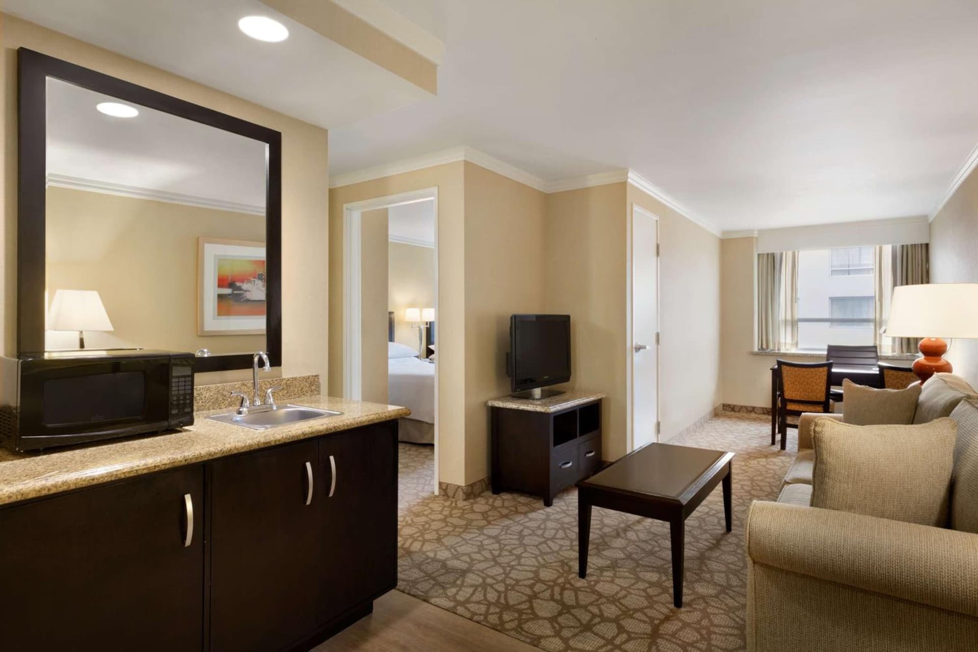 Embassy Suites Los Angeles Glendale gallery photo in Glendale, CA — image 37