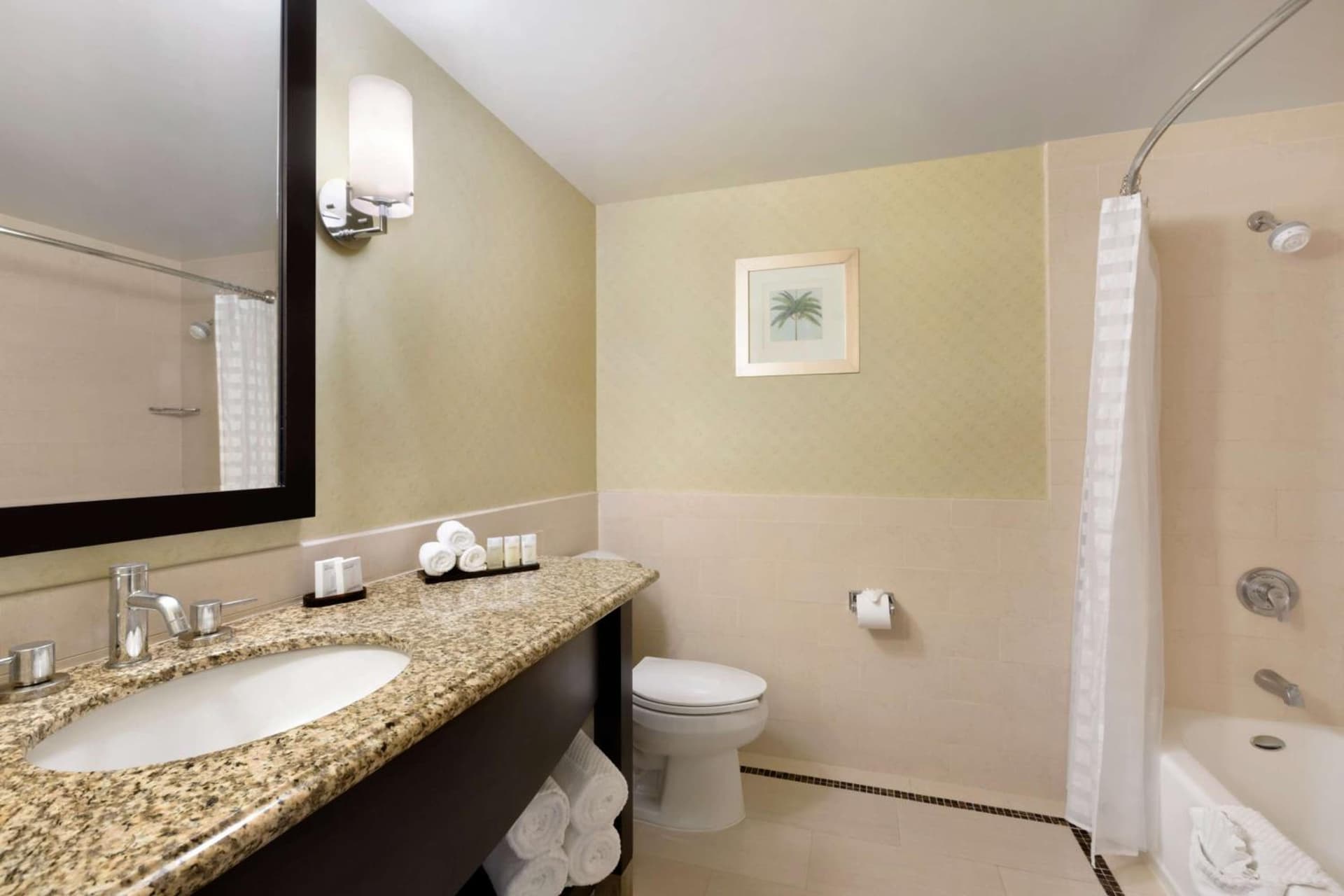 Embassy Suites Los Angeles Glendale gallery photo in Glendale, CA — image 22