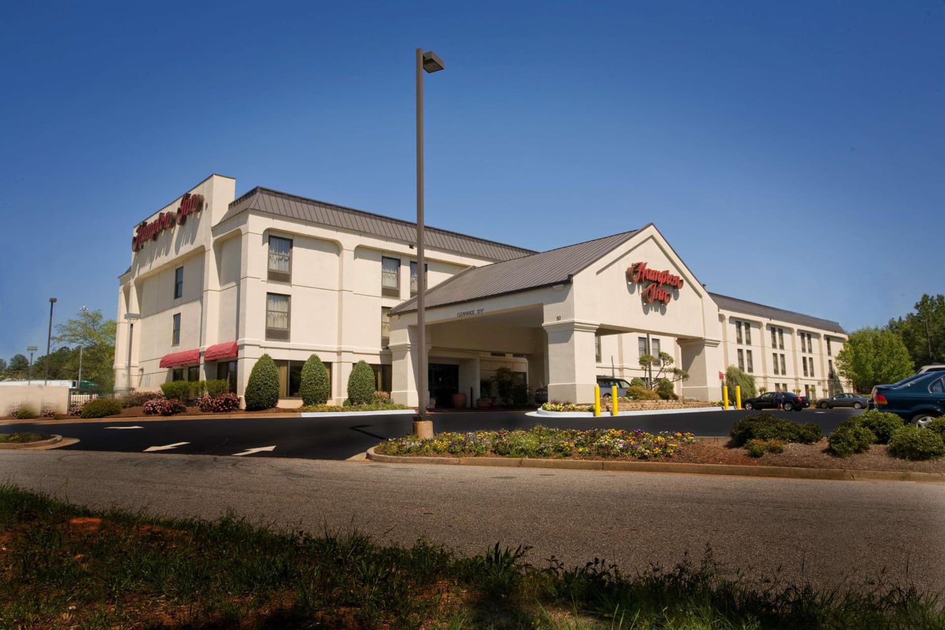 Hampton Inn Atlanta-Newnan interior in Newnan, GA — gallery photo 2