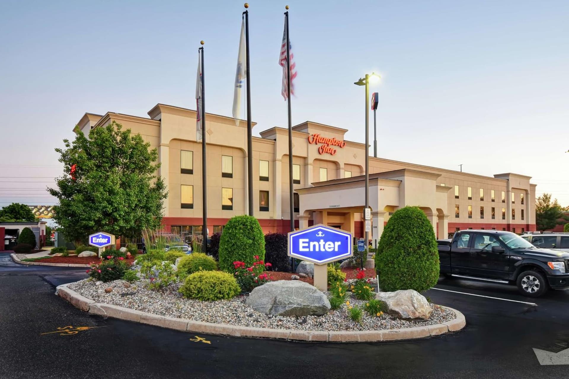 Hampton Inn Chicopee - Springfield featured exterior or lobby in Chicopee, MA — similar hotel