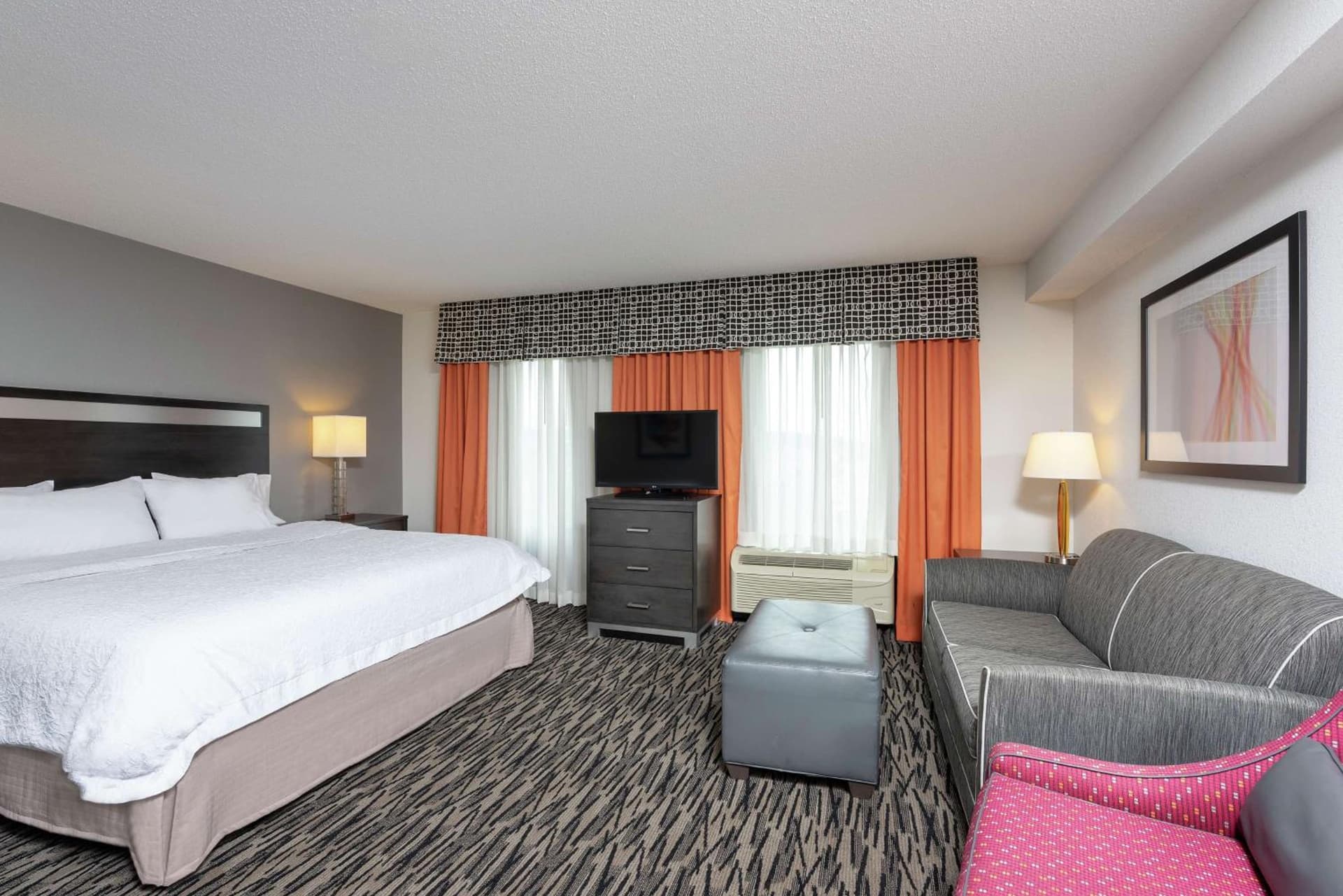 Hampton Inn Akron-South interior in Akron, OH — gallery photo 2