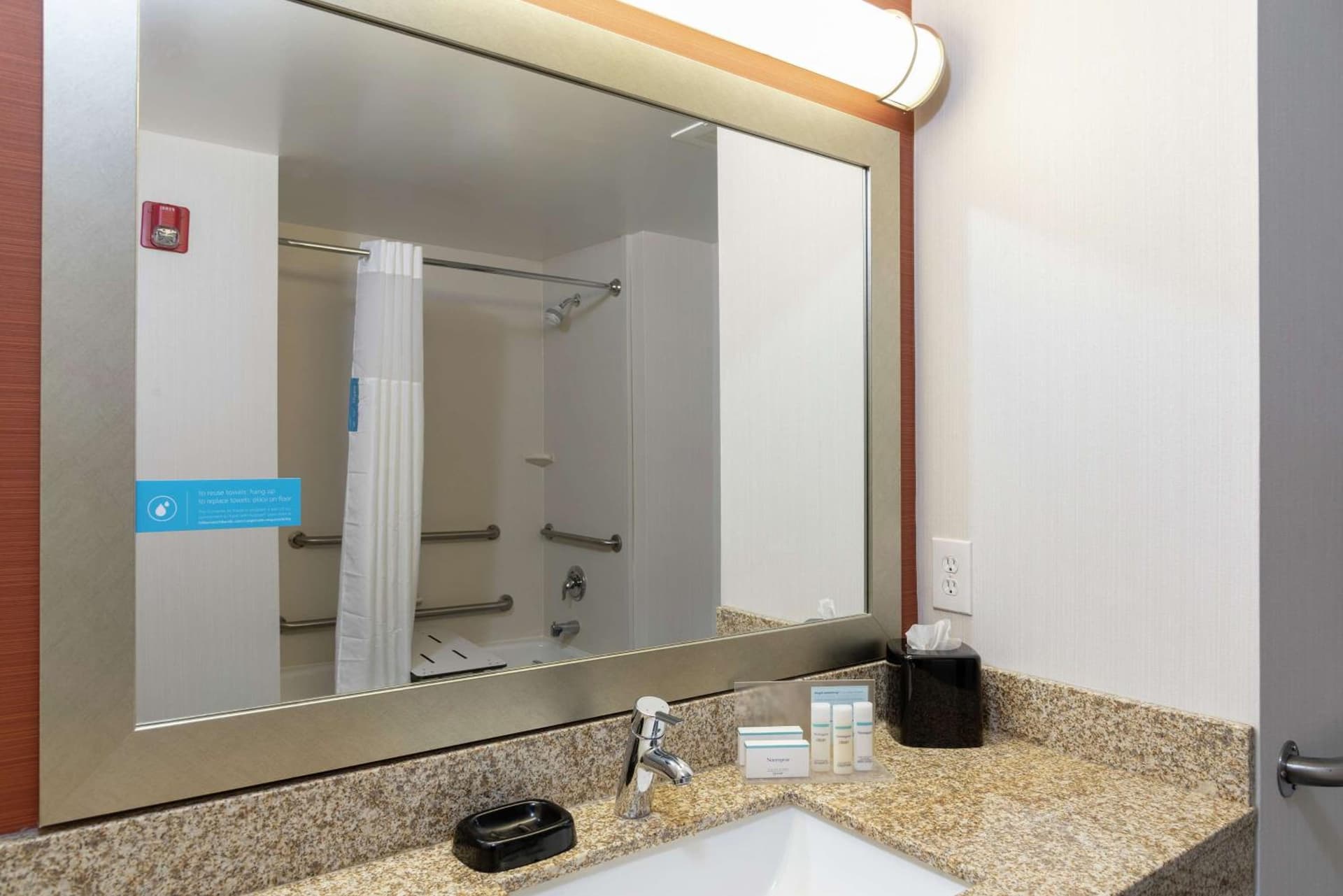Hampton Inn Akron-South gallery photo in Akron, OH — image 24