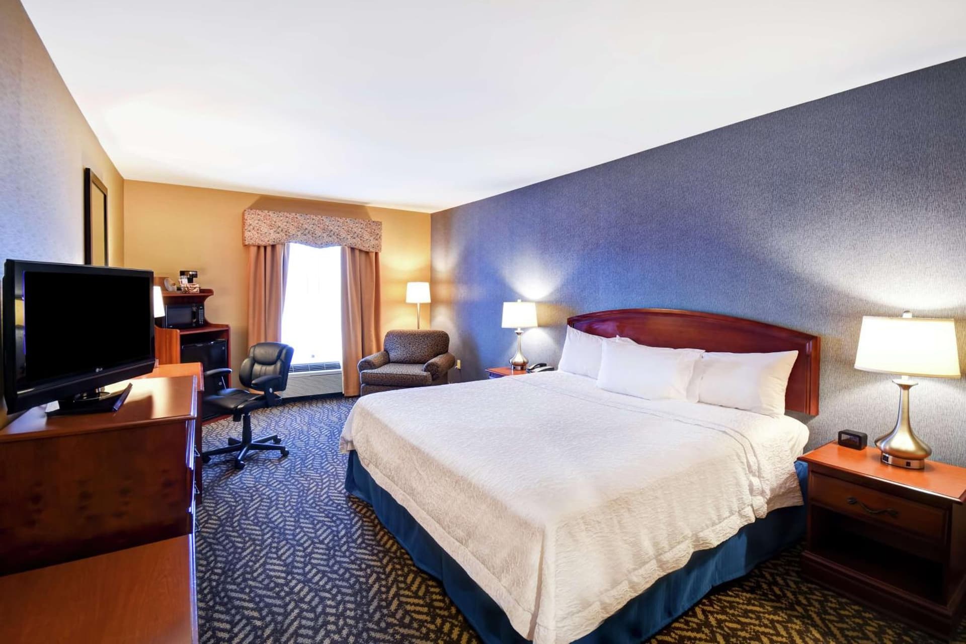 Hampton Inn Chicopee - Springfield gallery photo in Chicopee, MA — image 13