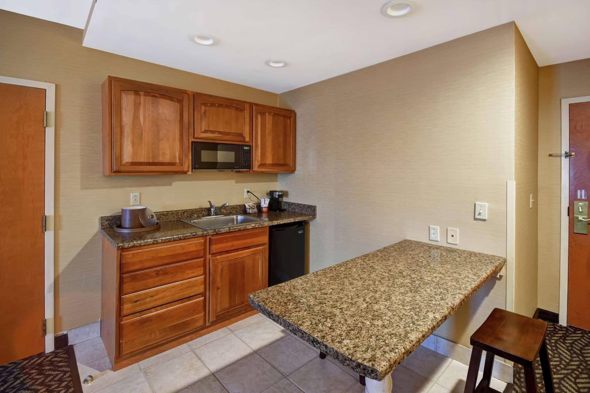 Hampton Inn Chicopee - Springfield gallery photo in Chicopee, MA — image 4