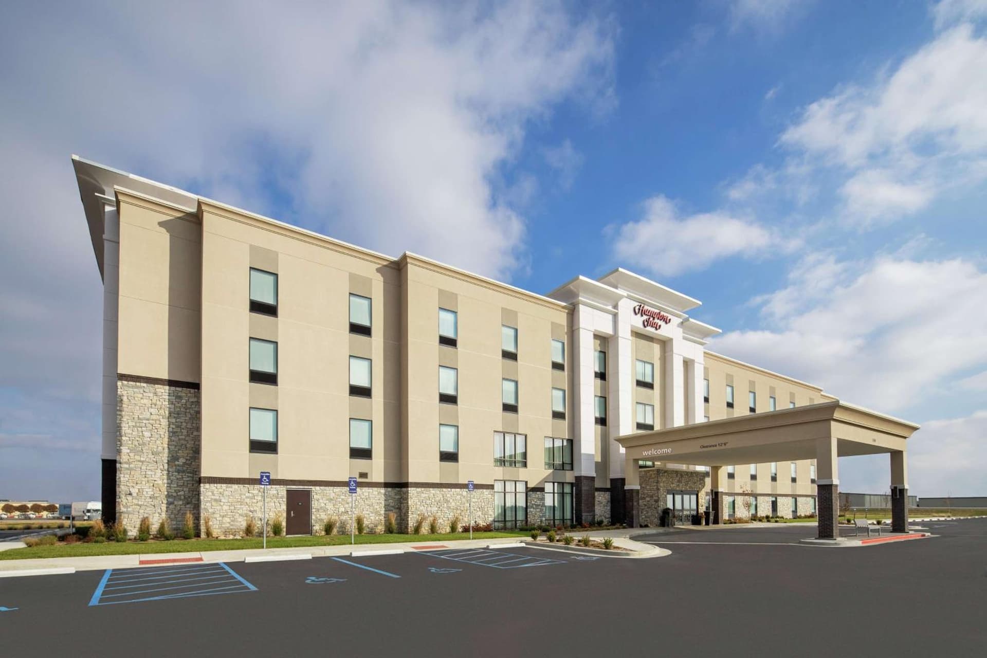 Hampton Inn Sikeston featured exterior or lobby in Sikeston, MO — similar hotel
