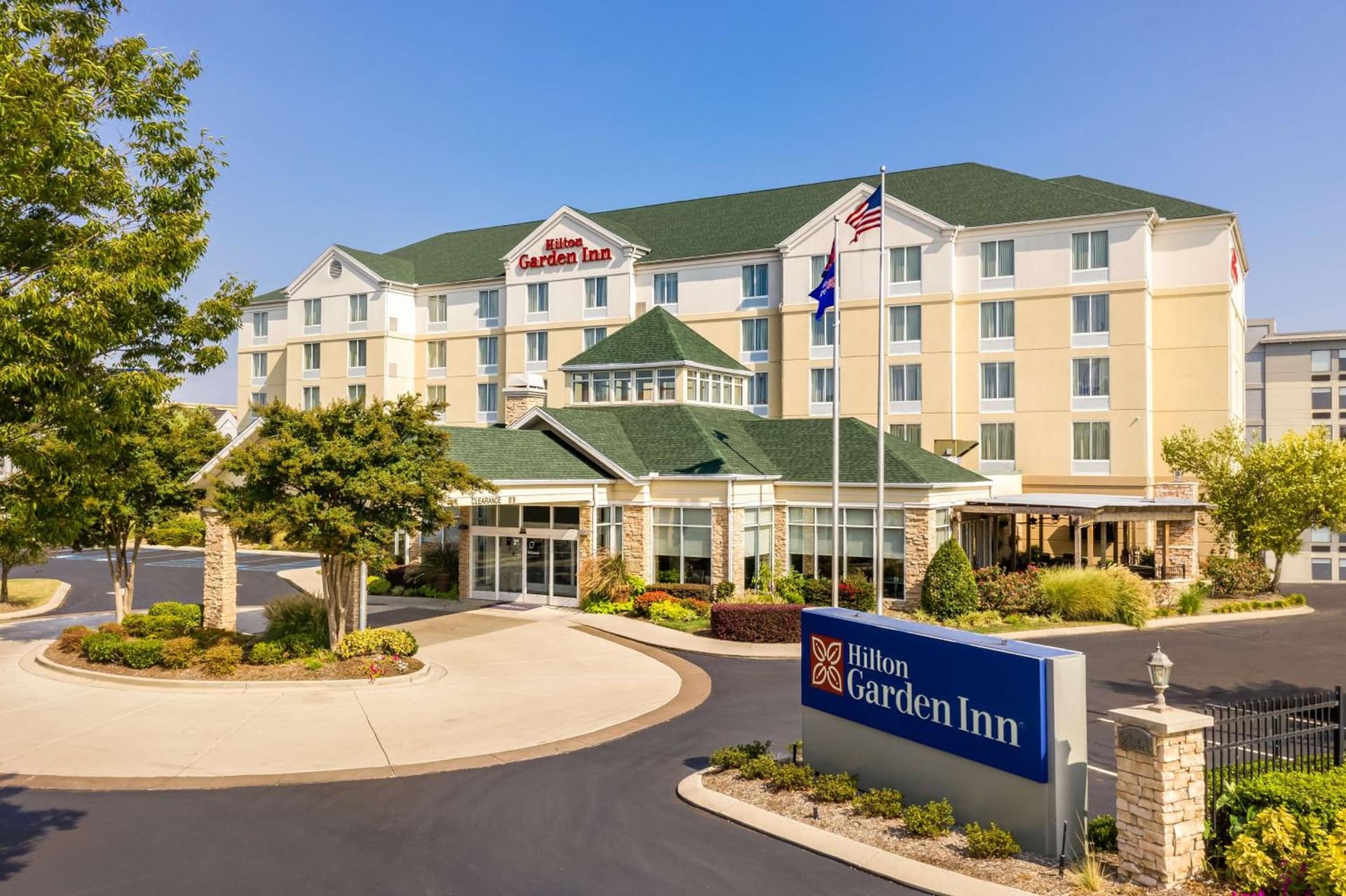 Hilton Garden Inn Chattanooga/Hamilton Place featured exterior or lobby in Chattanooga, TN — similar hotel
