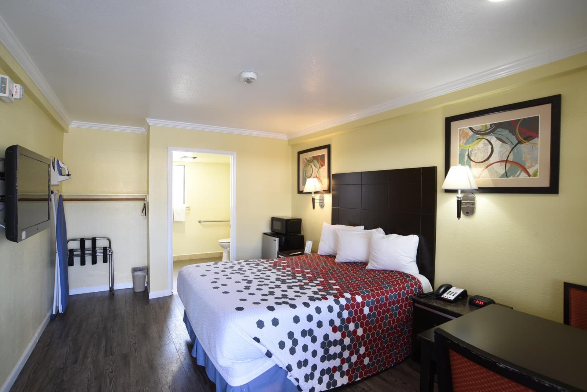 Morro Bay Beach Inn - Morro Bay gallery photo in Morro Bay, CA — image 12