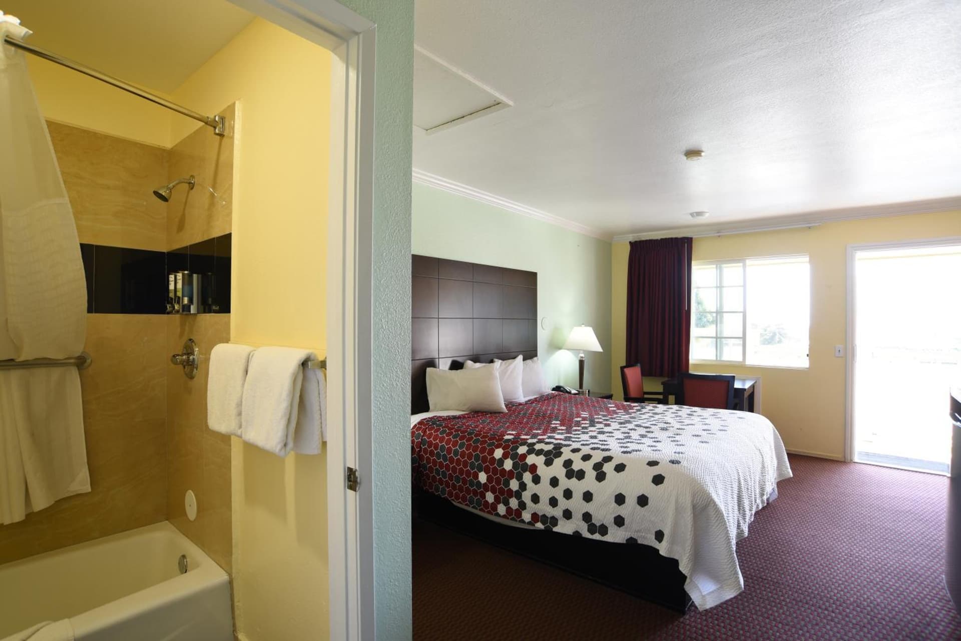 Morro Bay Beach Inn - Morro Bay property views in Morro Bay, CA — gallery photo 3