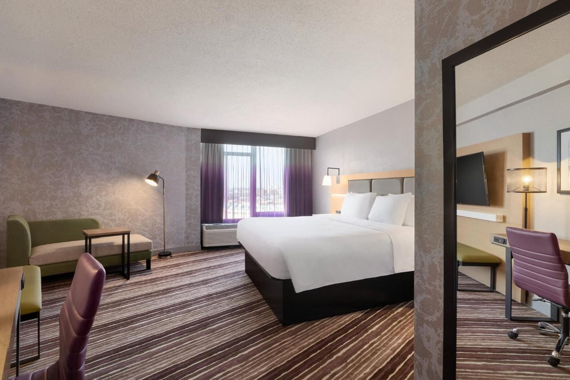Holiday Inn Philadelphia Arpt-Stadium Area by IHG gallery photo in Philadelphia, PA — image 13