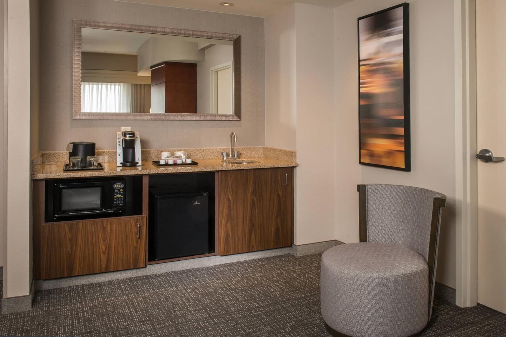 Courtyard by Marriott Hagerstown interior in Hagerstown, MD — gallery photo 2