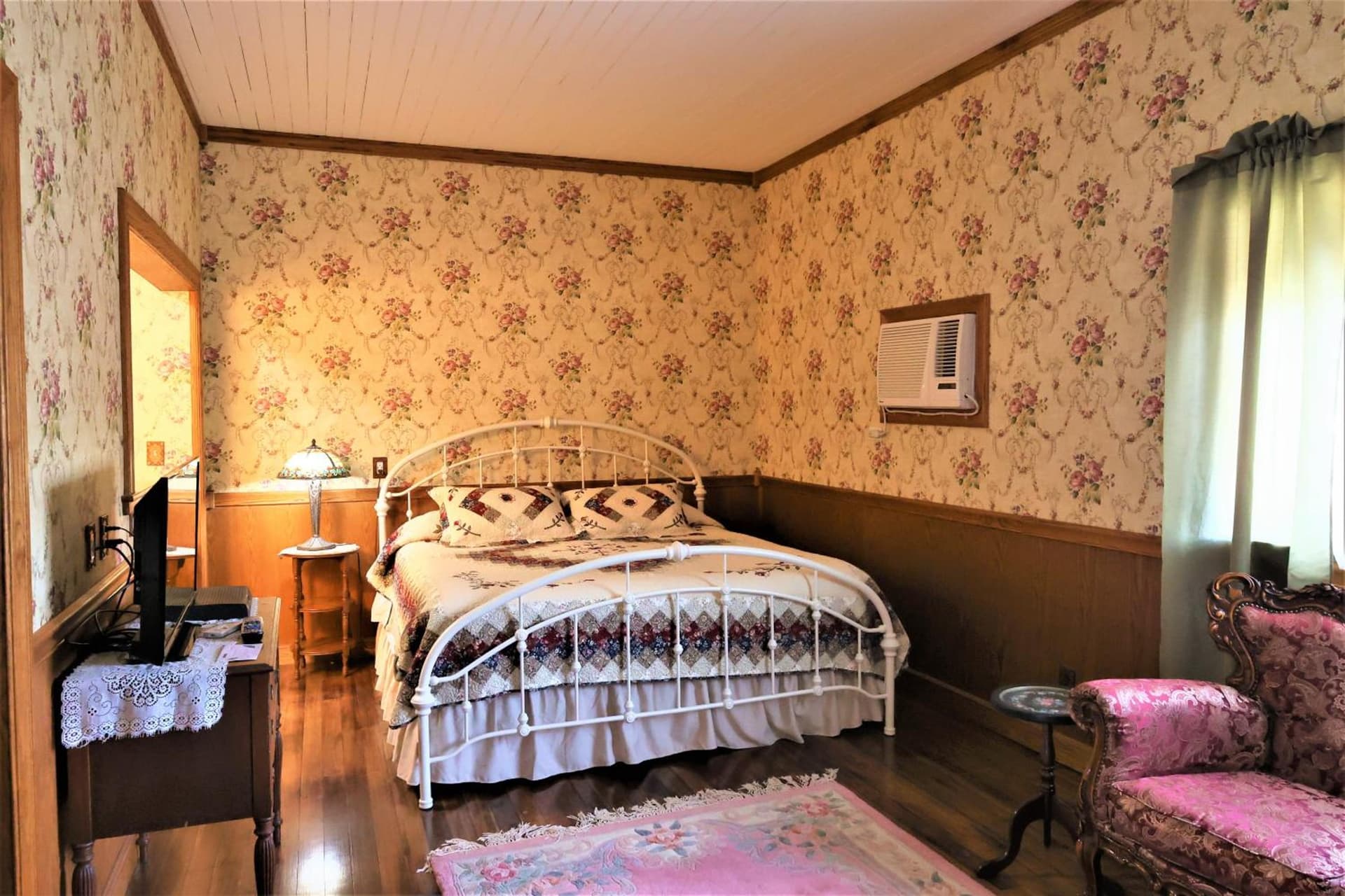 Mariposa Hotel Inn property views in Mariposa, CA — gallery photo 3