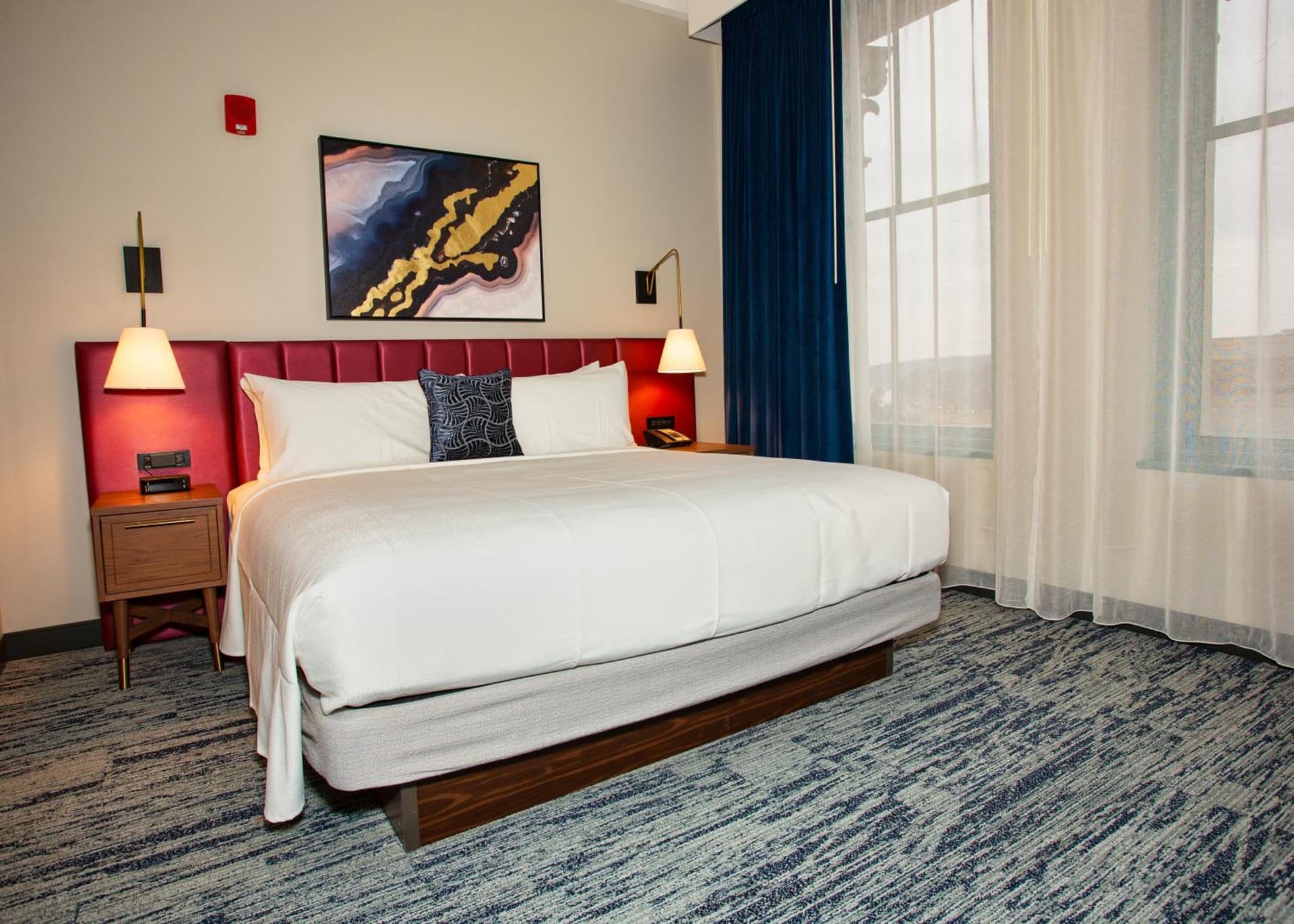 BLU-Tique, Akron, a Tribute Portfolio Hotel gallery photo in Akron, OH — image 27